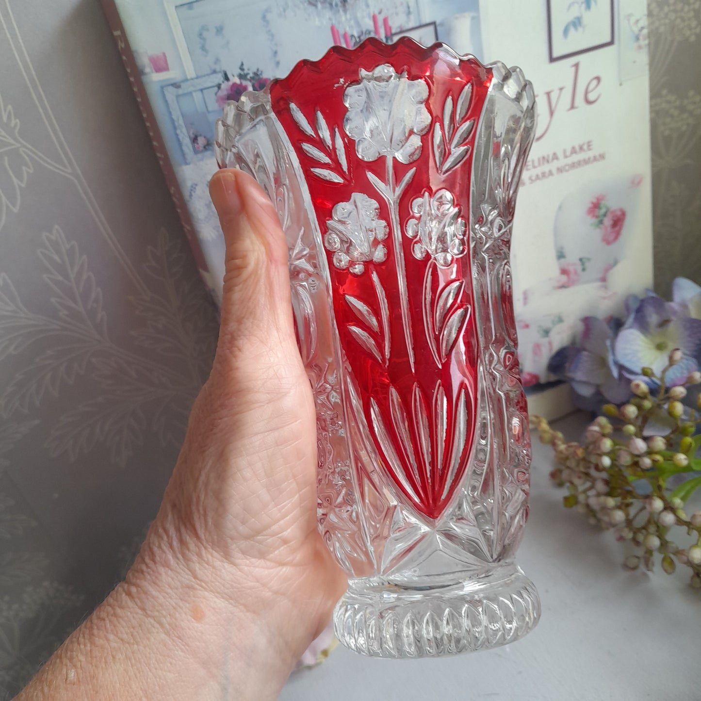 Anna Hutte Bleikristall Ruby Red & Crystal Vase With Flowers Sawtooth Rim