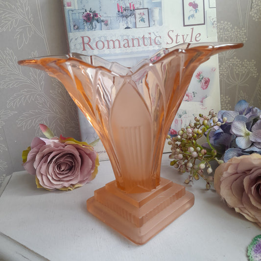 Art deco peach glass vase in Walther & Sohner Greta Design