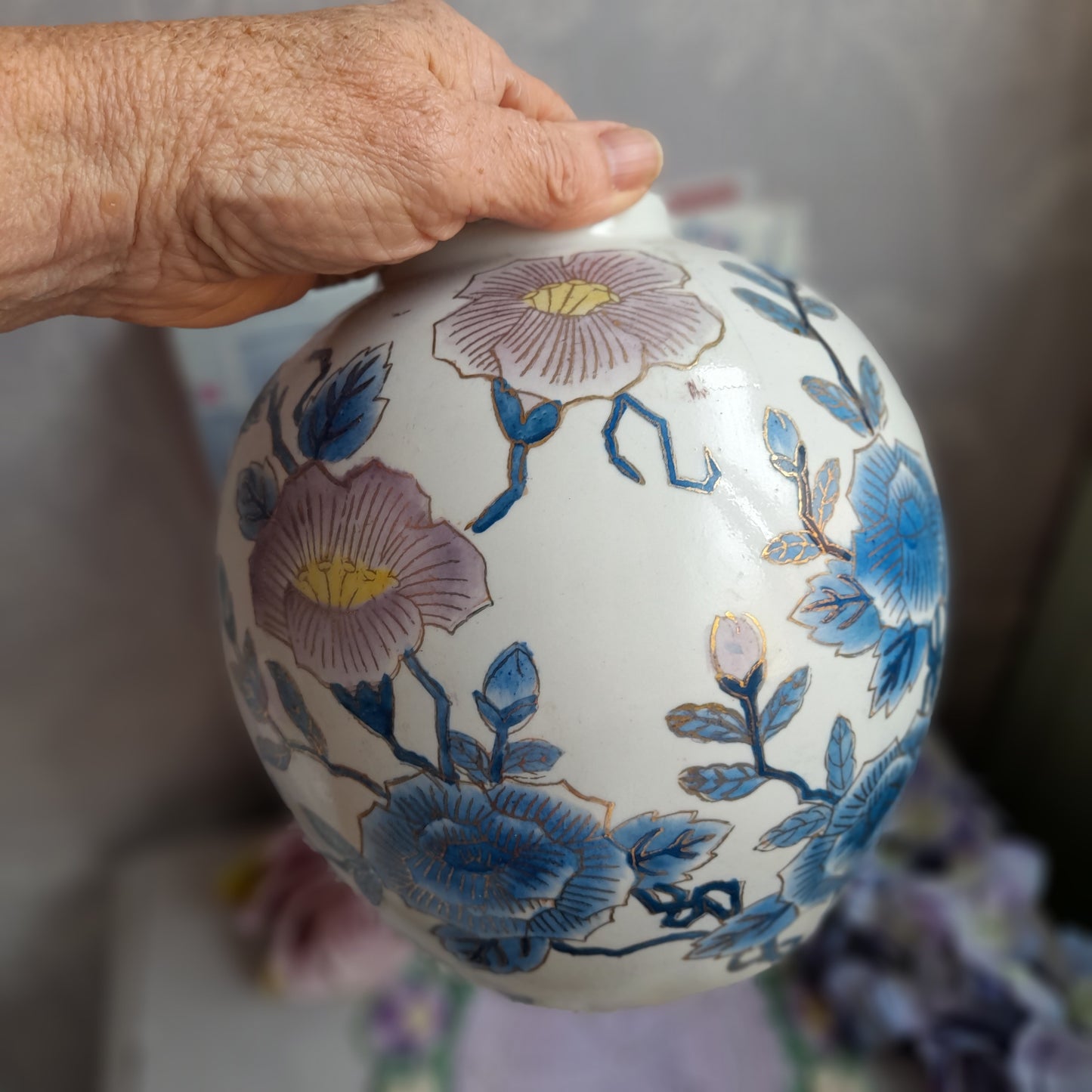 Large Antique Chinese Ginger Jar With Lid In Pink & Blue Blossom