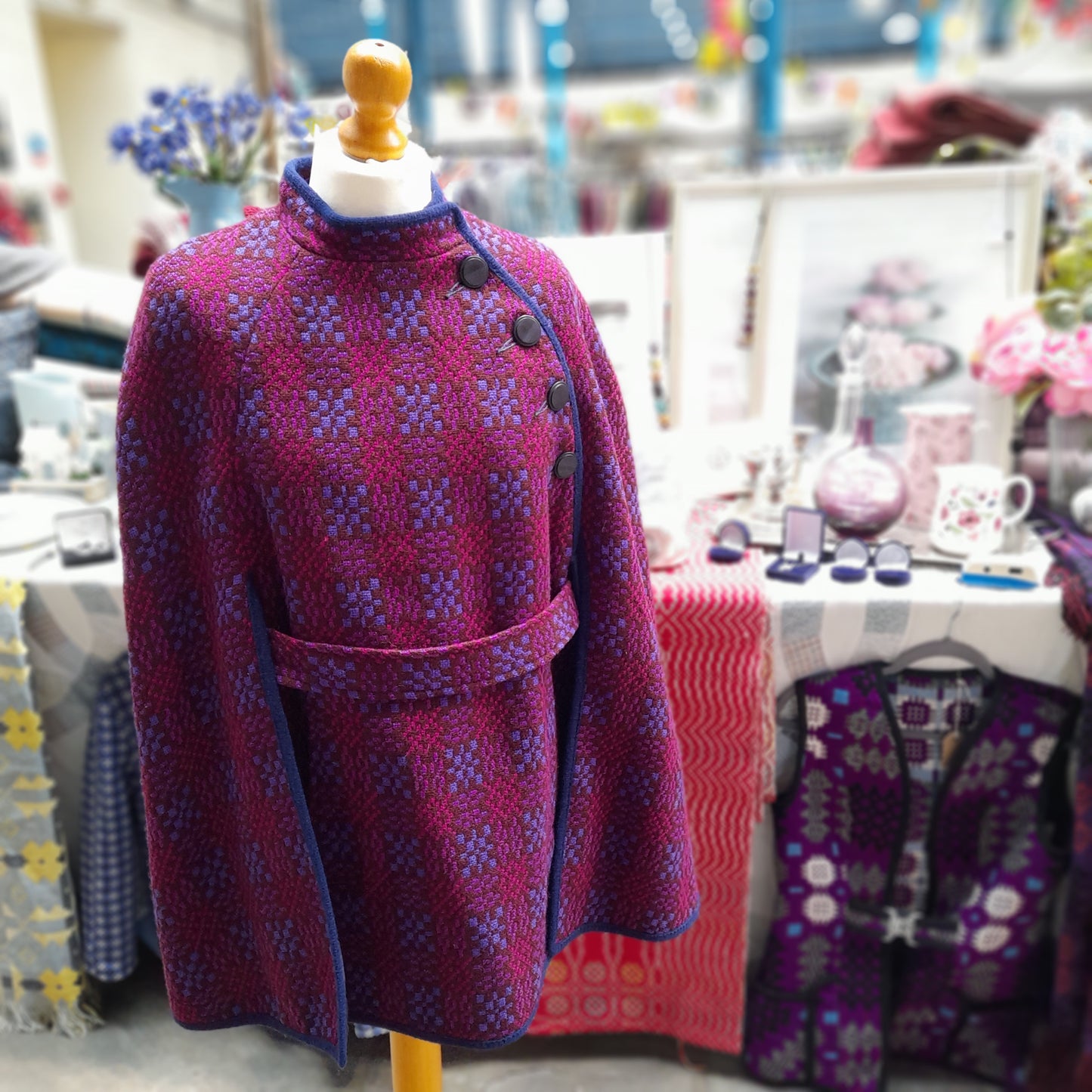 Vintage Welsh Wool Tapestry Cape in Purple Shades