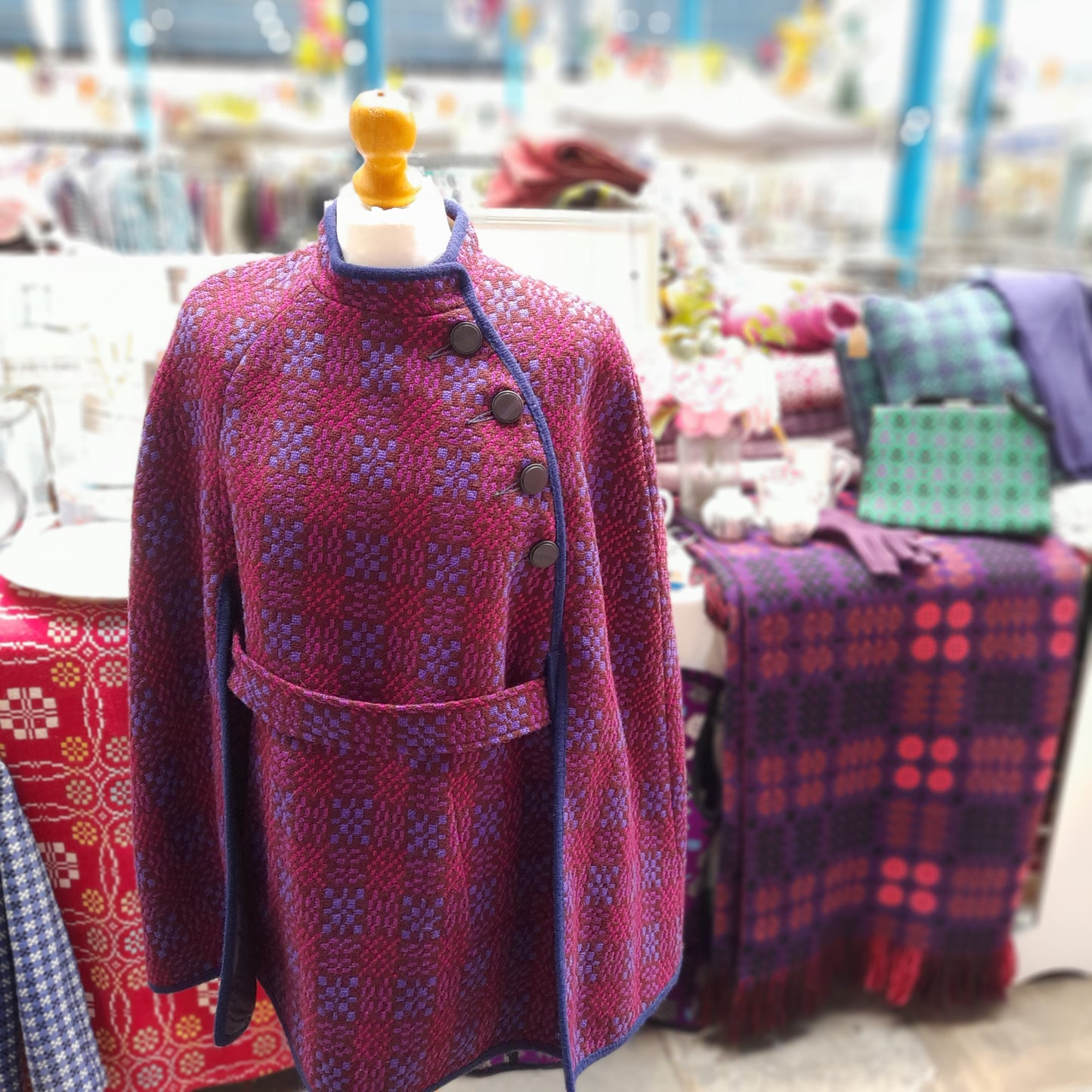 Vintage Welsh Wool Tapestry Cape in Purple Shades