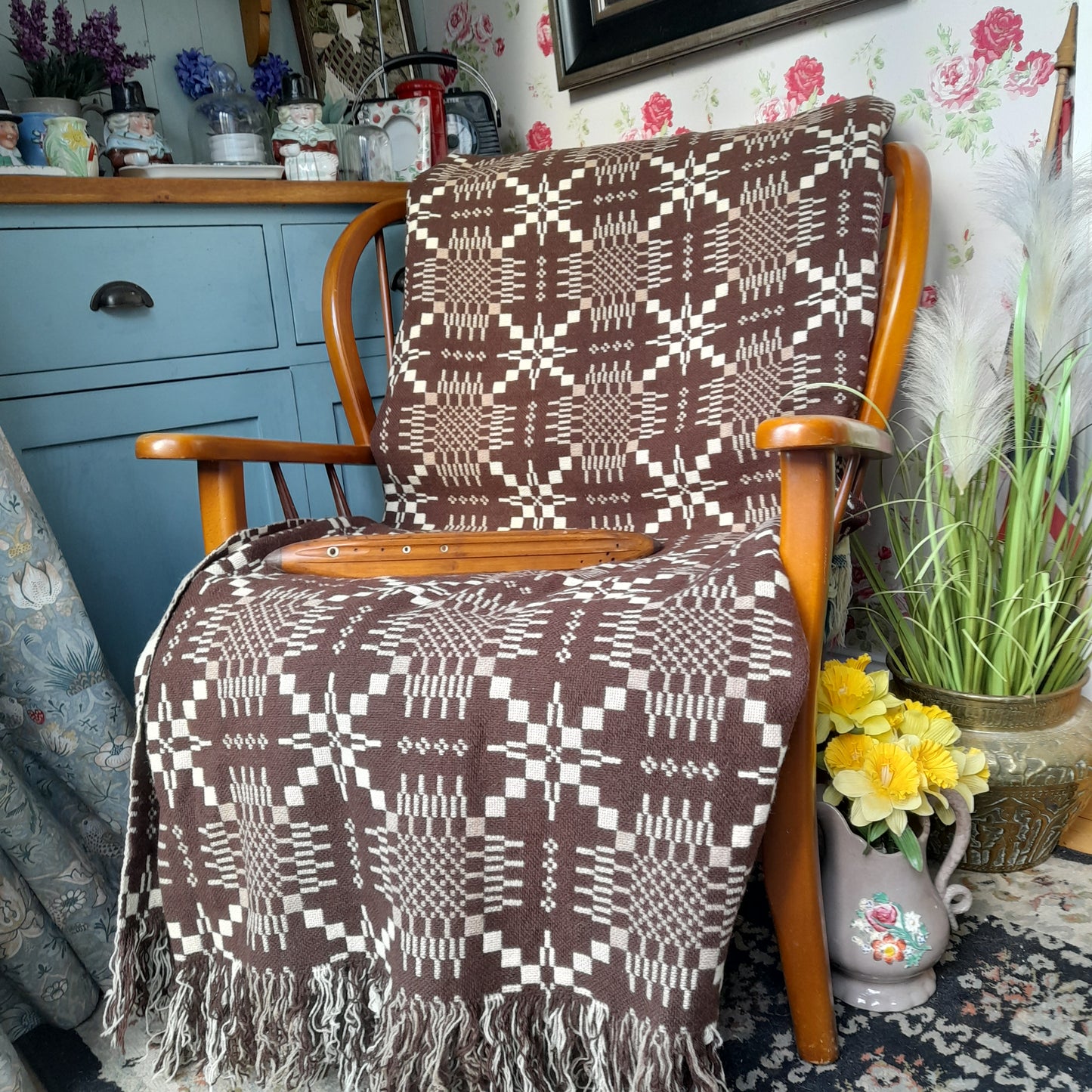 Vintage Welsh Tapestry Blanket in Chocolate Brown & Cream King Size