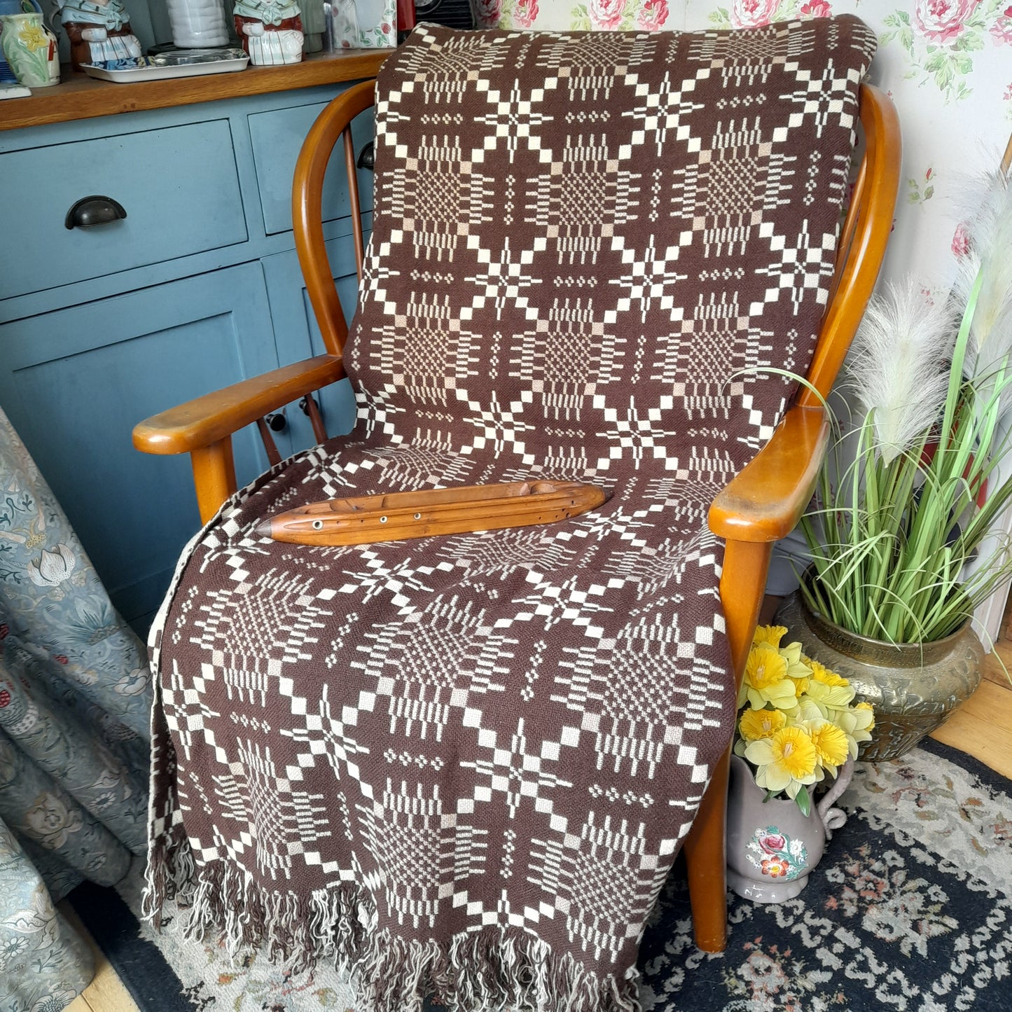 Vintage Welsh Tapestry Blanket in Chocolate Brown & Cream King Size