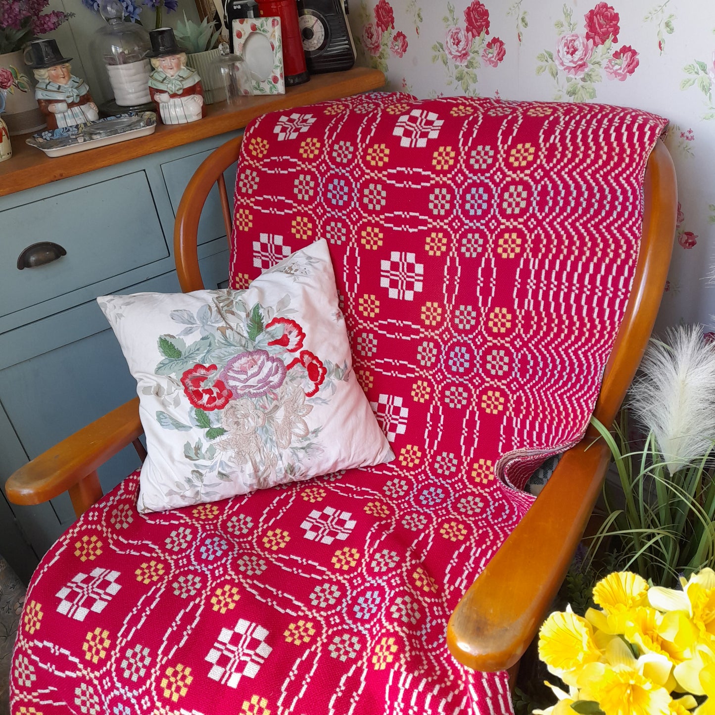 Welsh Blanket in Raspberry Pink, Aqua & Lemon in Peony Design