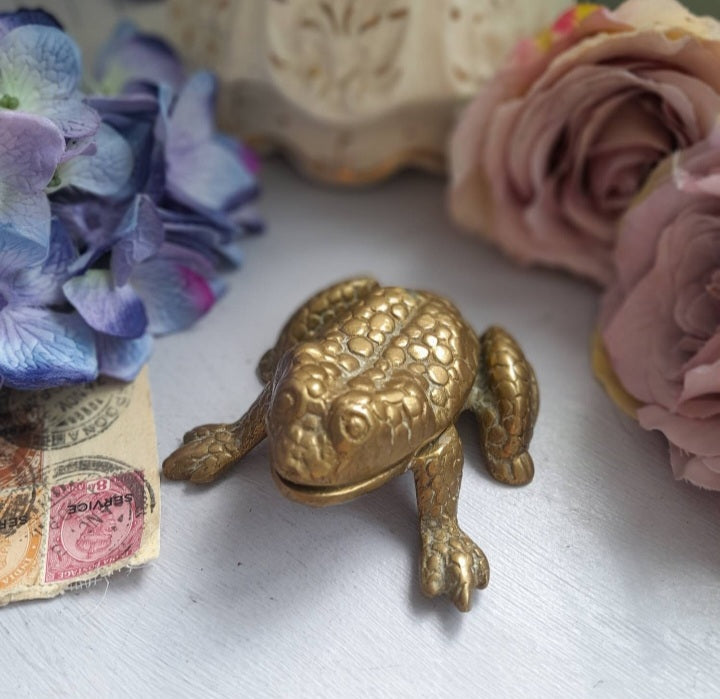 Vintage Brass Frog Trinket Pot Hinged Lid