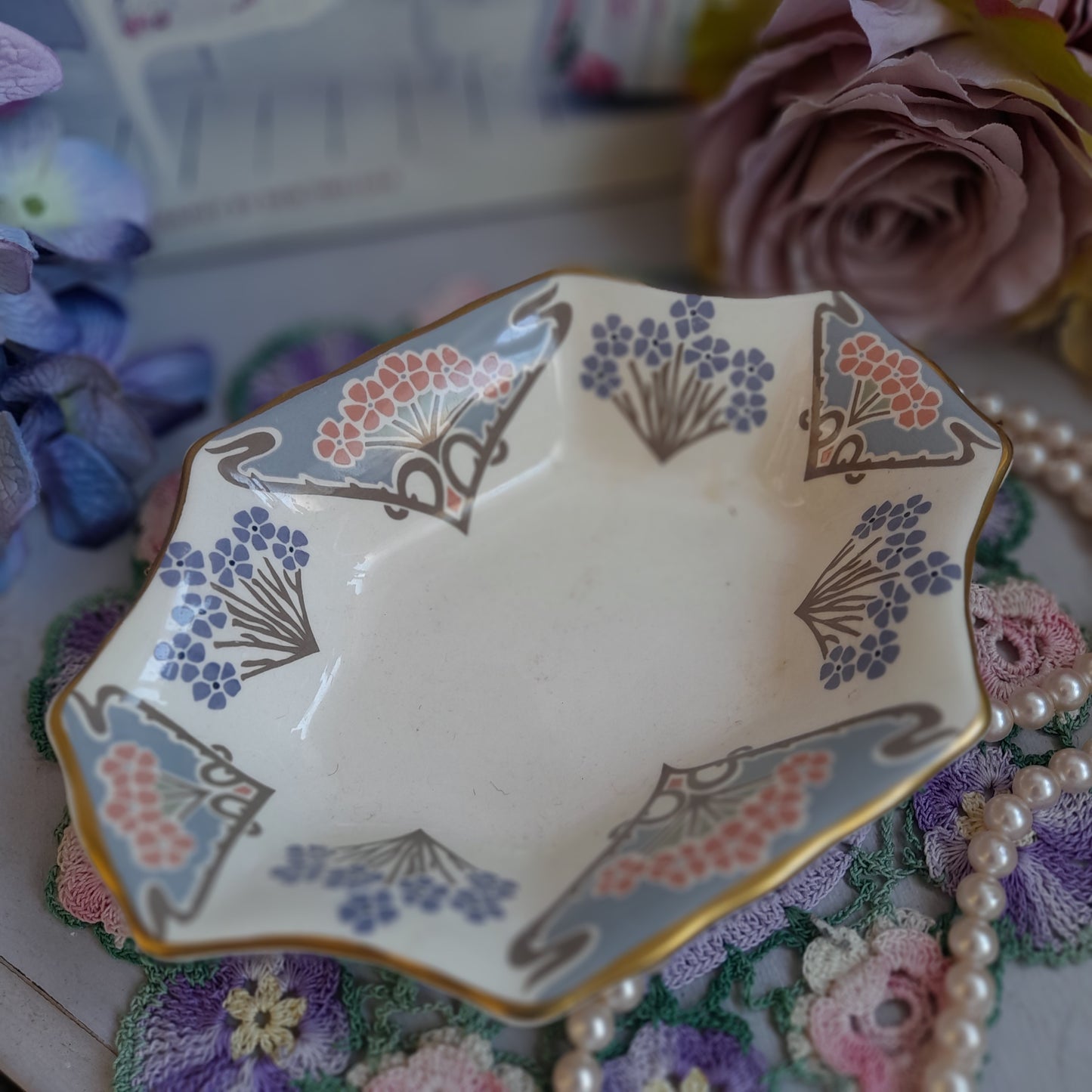 Pretty LIBERTY China Soap Dish Art Nouveau 'Lanthe' Design by Mason's Ironstone