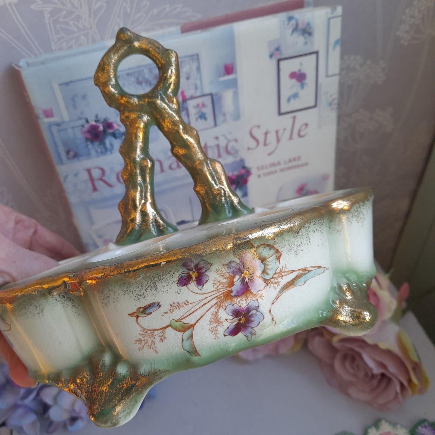 Antique Floral Egg Holder in Green & Gold
