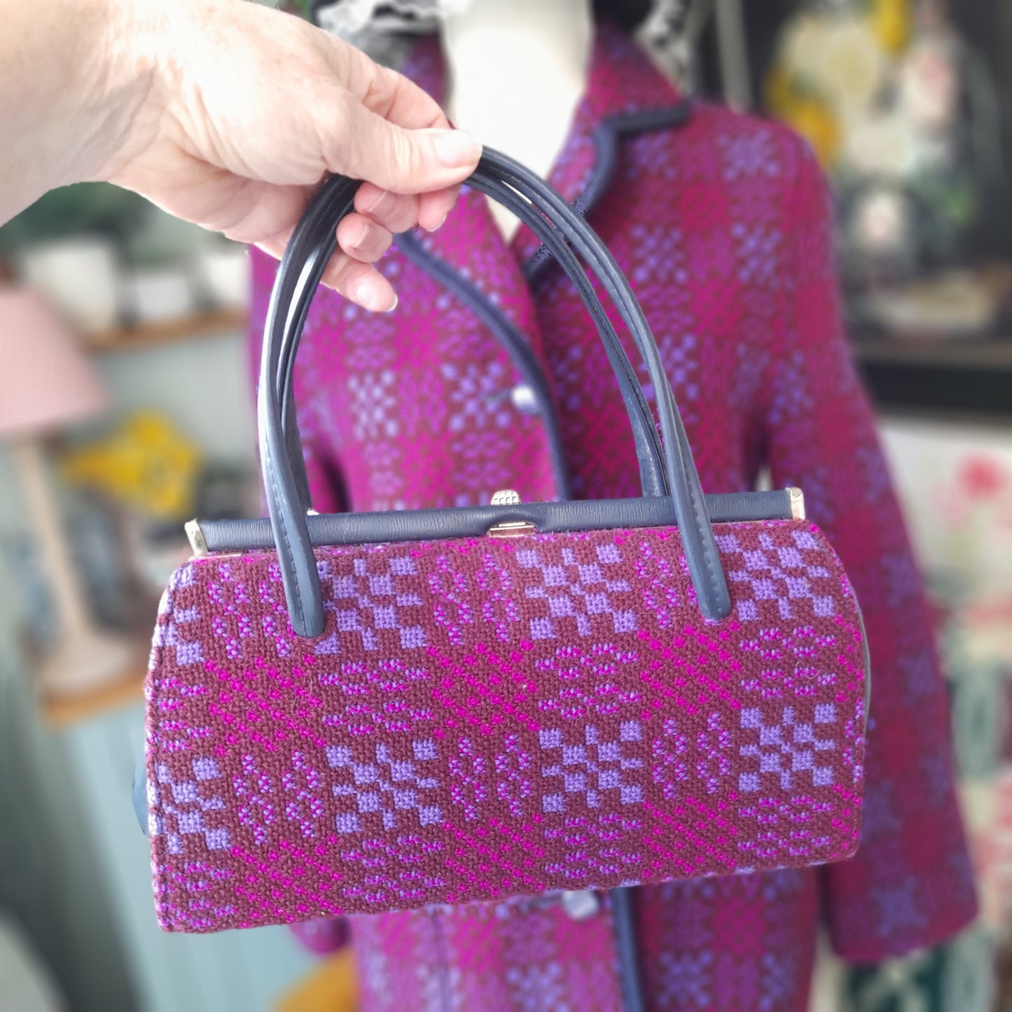 Vintage Welsh Tapestry Handbag in Deep Pink & Purple 1960s