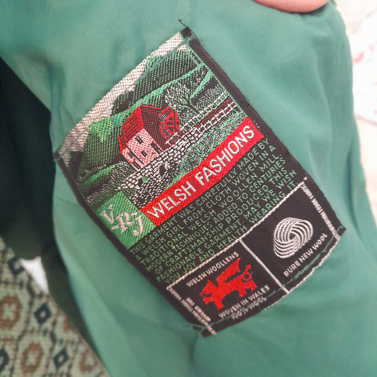 Vintage Welsh Tapestry Cape/Poncho in Green Geometric Design Size 8/10