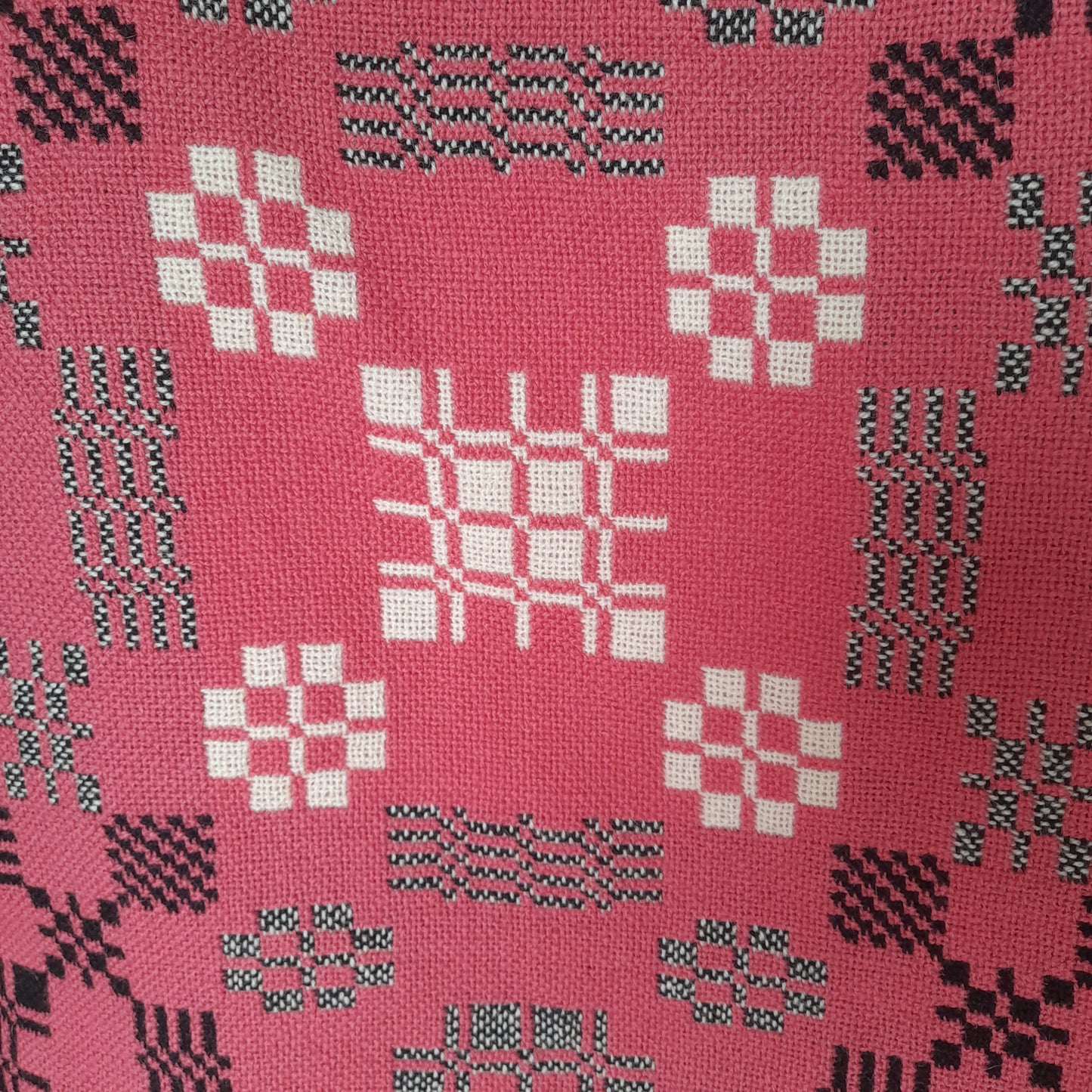 Vintage Welsh Tapestry Blanket/Bedspread in Hot Pink Black & White by Meirion Mill