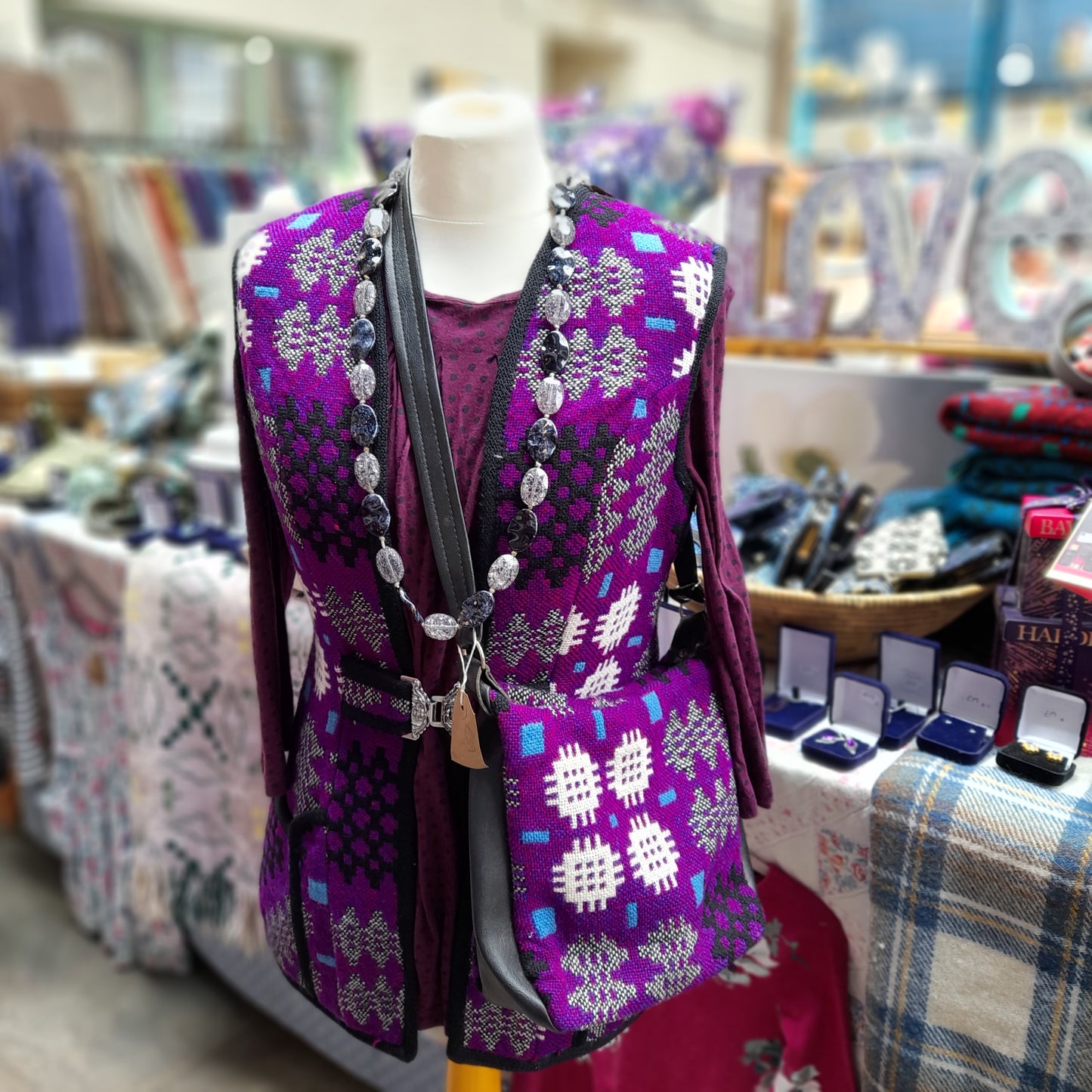 Vintage Welsh Tapestry Bag in Purple