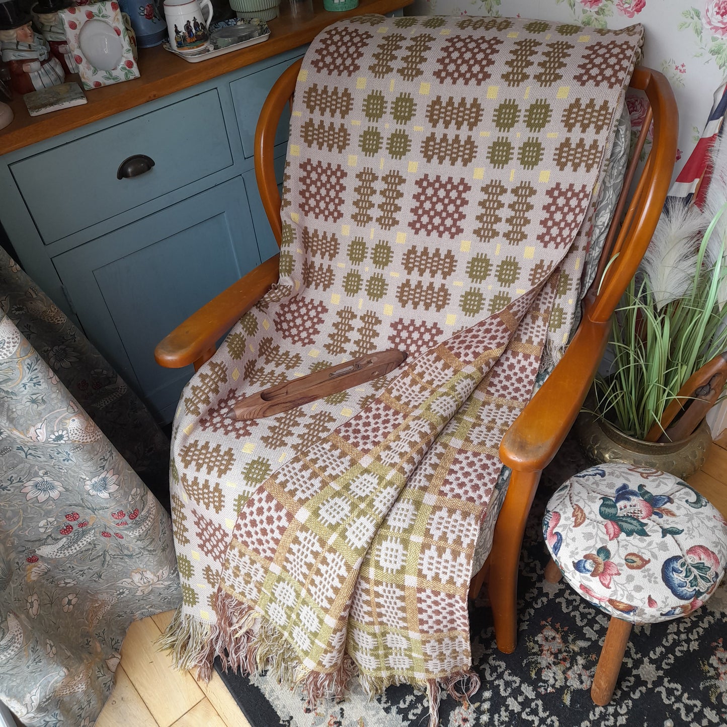 Vintage Welsh Tapestry Blanket in Taupe Green Cream With Pop of Yellow Super King Size