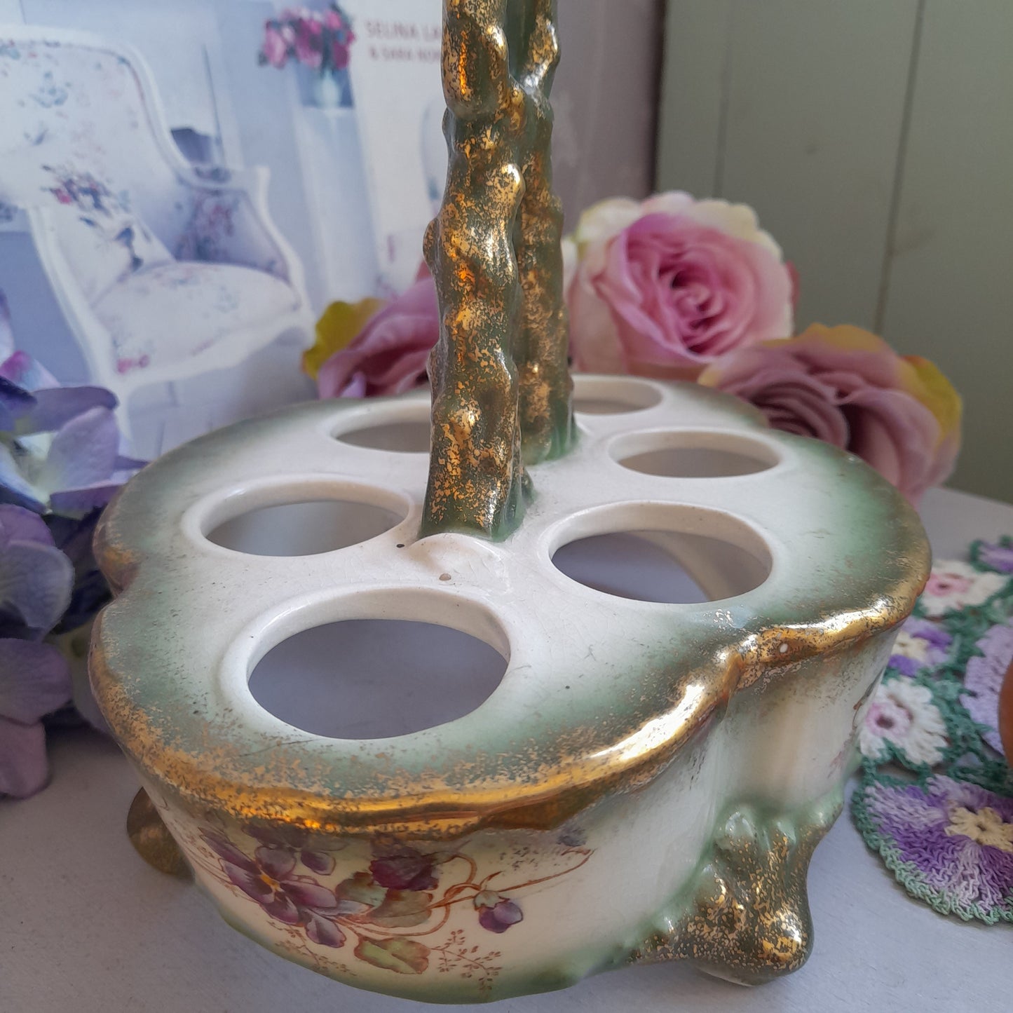 Antique Floral Egg Holder in Green & Gold