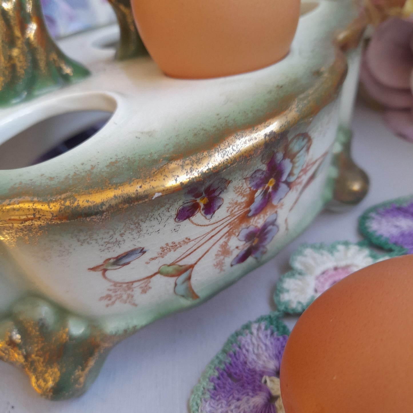 Antique Floral Egg Holder in Green & Gold