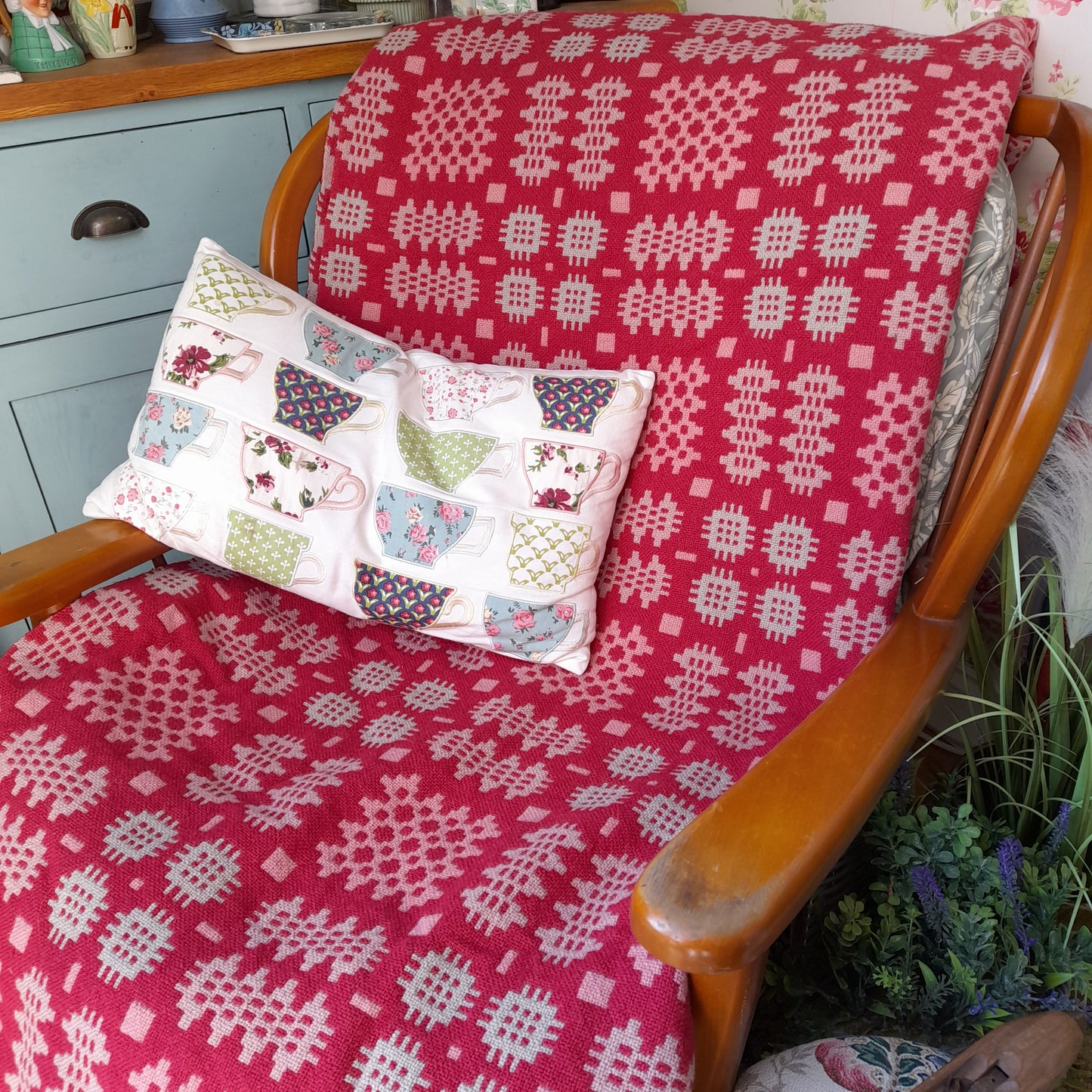 Vintage Welsh Tapestry Blanket in Raspberry Grey & Pink by Trefriw Woollen Mill
