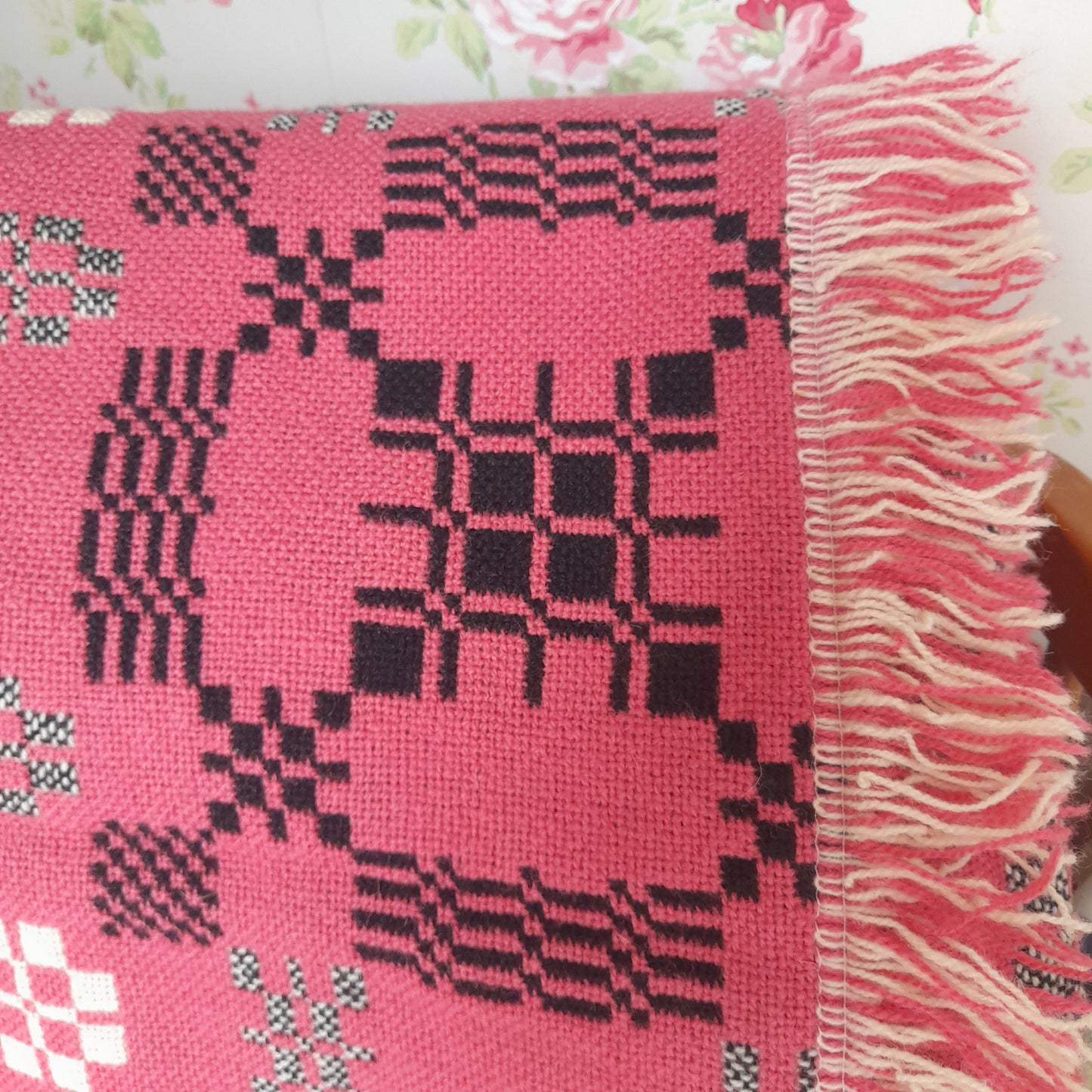 Vintage Welsh Tapestry Blanket/Bedspread in Hot Pink Black & White by Meirion Mill