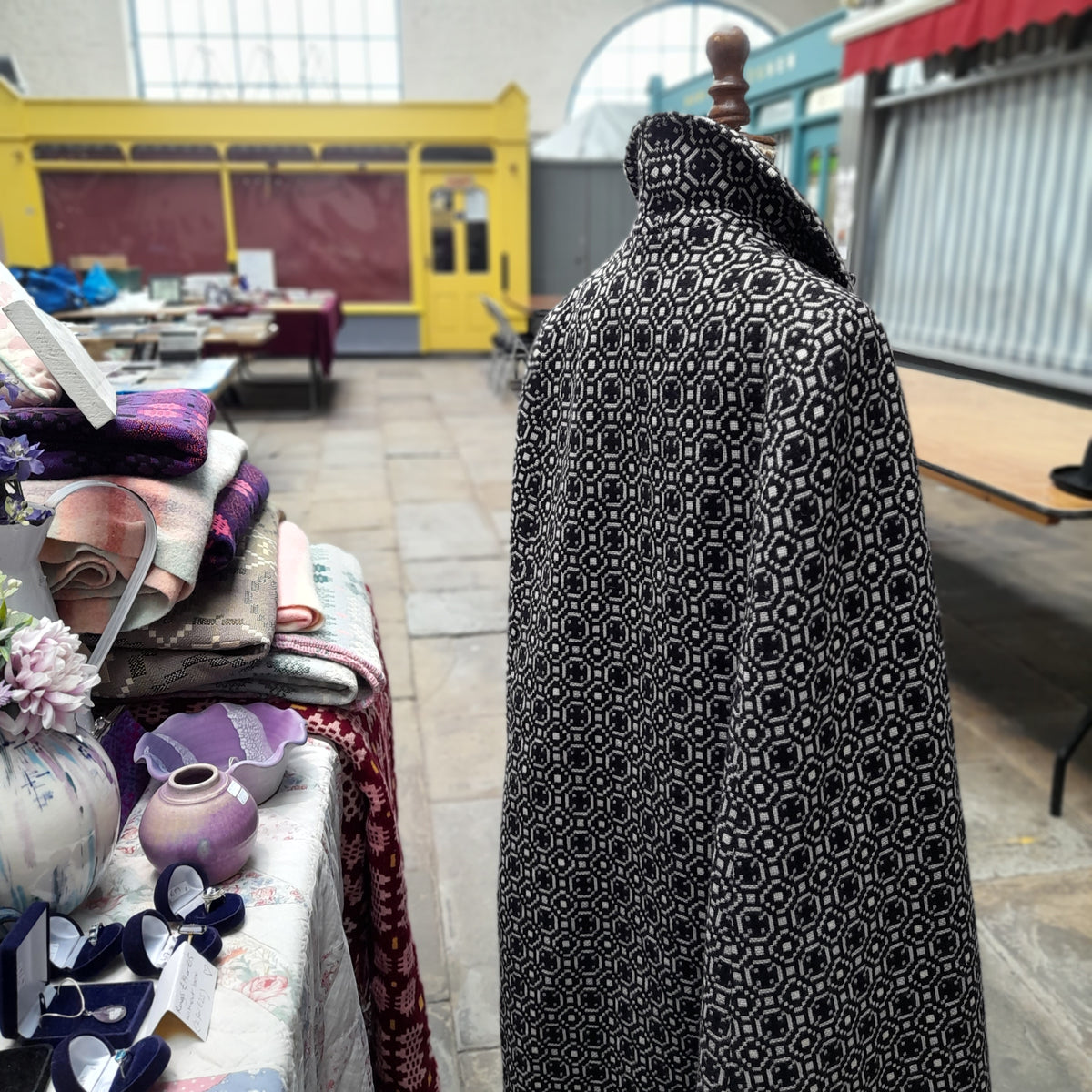 Vintage Welsh Tapestry Cape in Monochrome Black & White by Rhydybont Woollen Mill