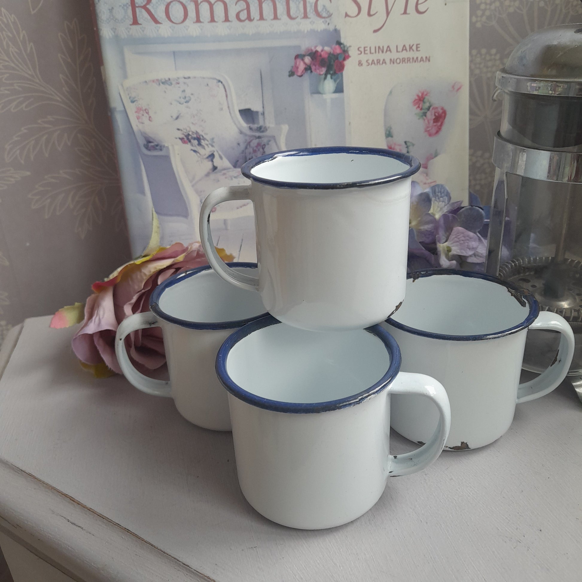 Set of 4 enamel espresso cups