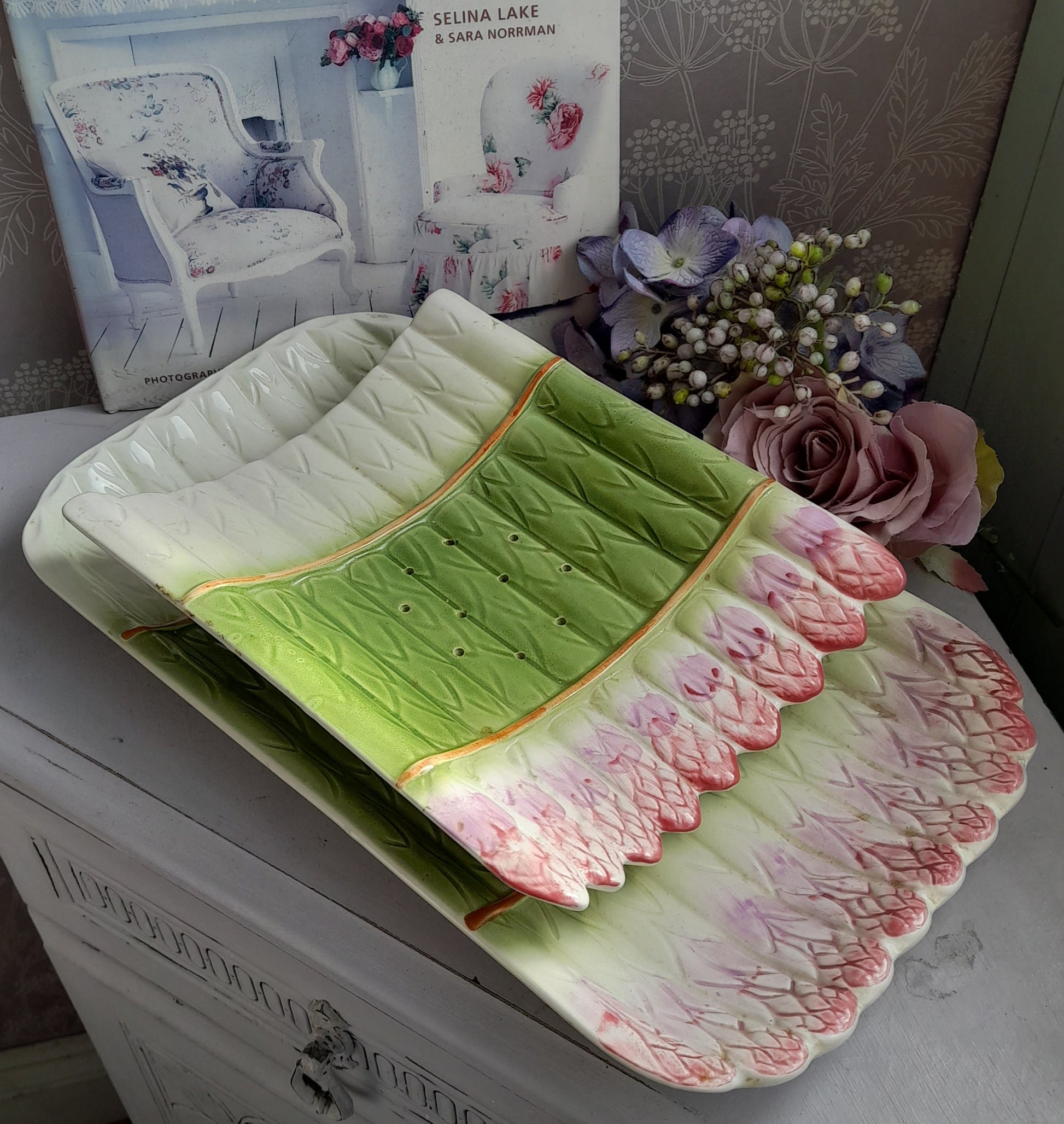 Vintage Ceramic Majolica Asparagus Dish Platter Serving Tray With Drainer