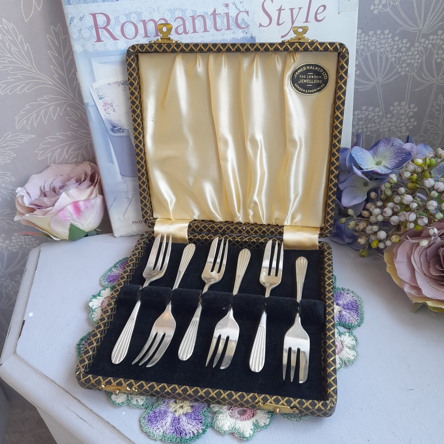 Vintage Set of 6 Silver Plate Cake Forks in Original Box & Label