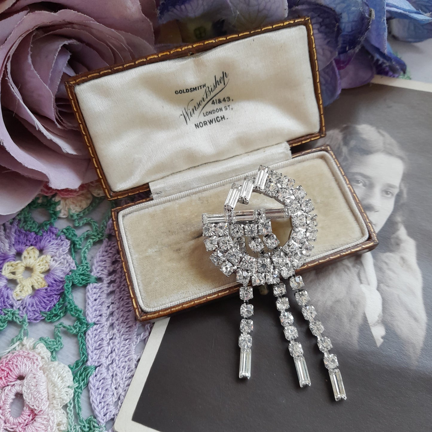 Darling Art Deco Austrian Crystal Comet Brooch