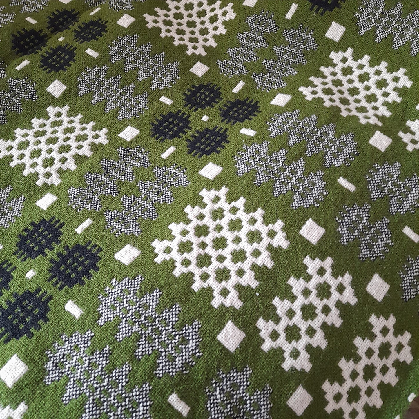 Vintage Welsh Wool Tapestry Blanket in Olive Green