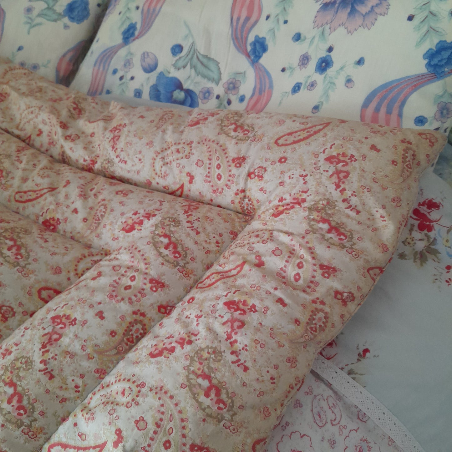 Vintage Eiderdown Quilt in Pale Gold Paisley & Pink Floral 1930s Bedspread