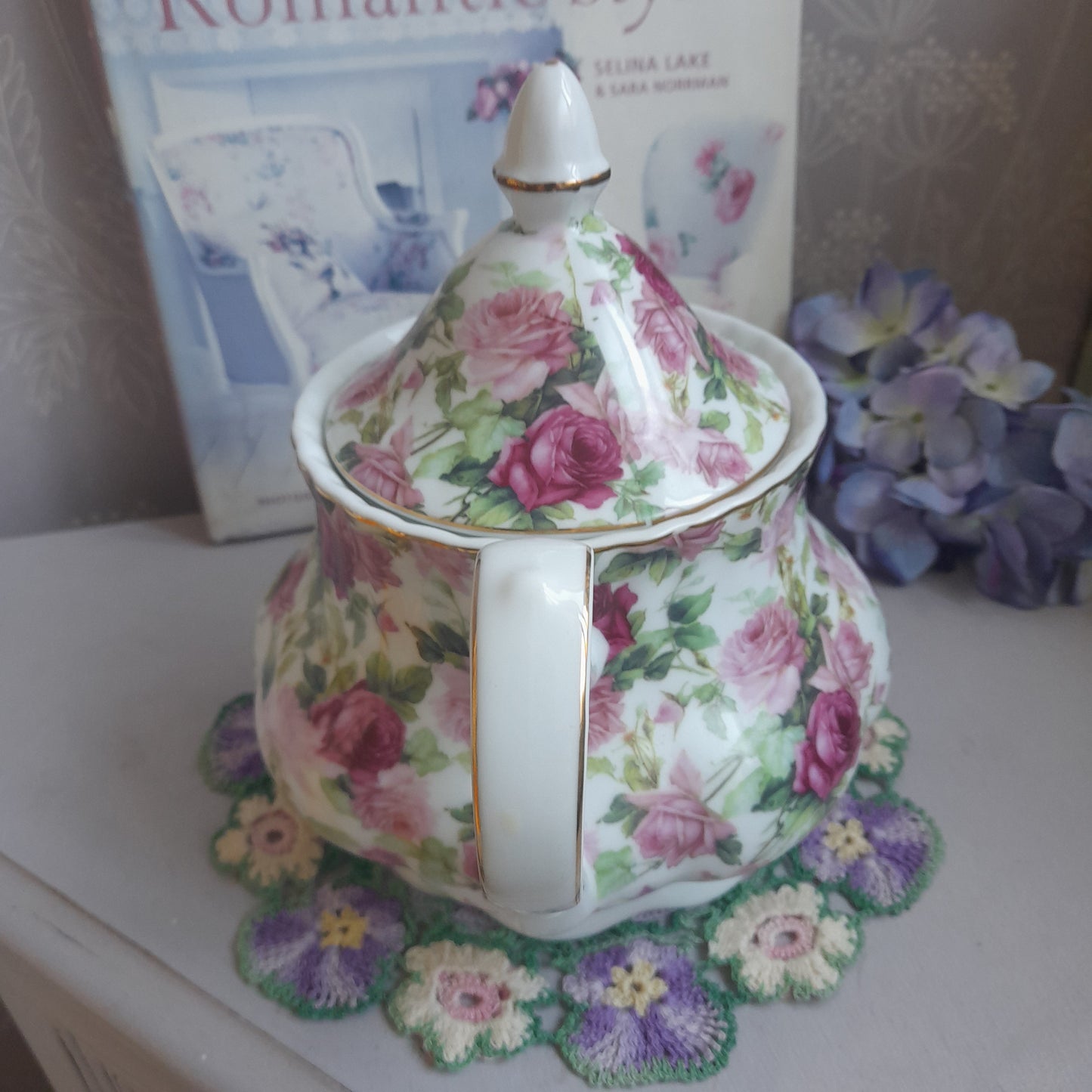 Pretty Vintage Heron Cross Pottery Teapot in Pink Roses Chintz Design