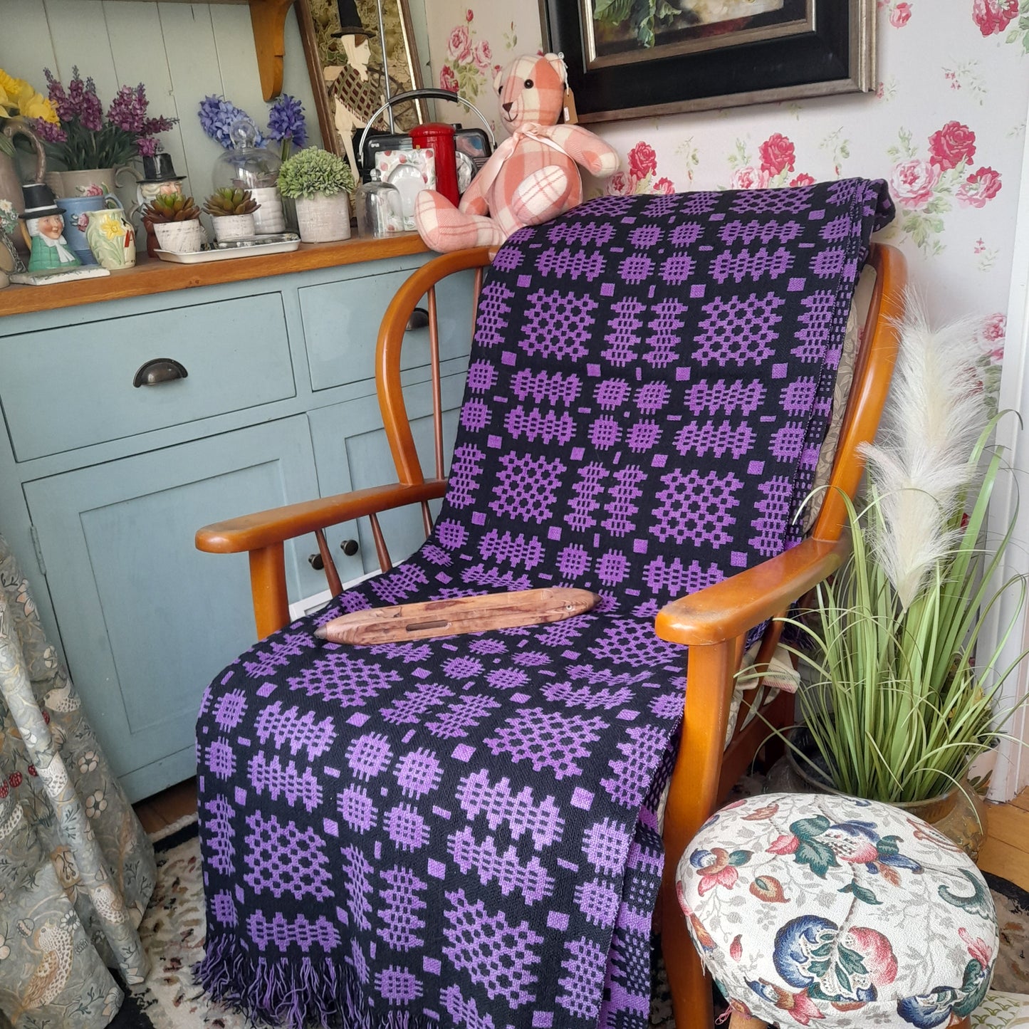 Vintage Welsh Wool Tapestry Blanket in Lilac Purple & Black King Size