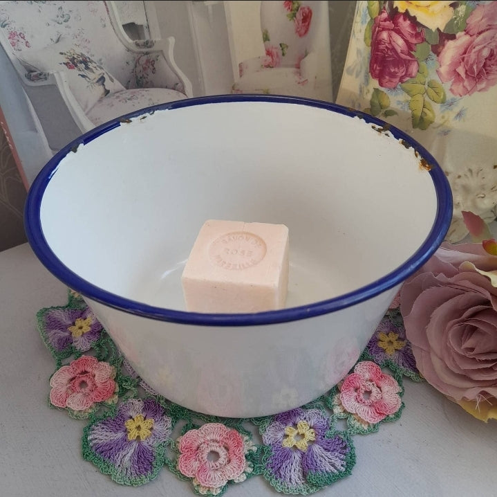 Vintage enamel soap dish