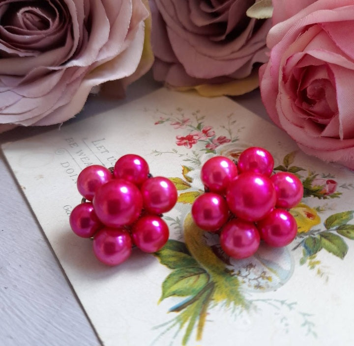 Bright pink vintage knot clip on earrings 