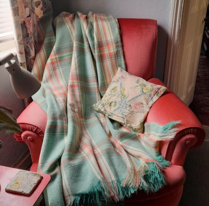 Welsh Blanket, 1950s Vintage Carmarthenshire Bedspread, Pretty Pastel Throw, Made in Wales,  Welsh Gift