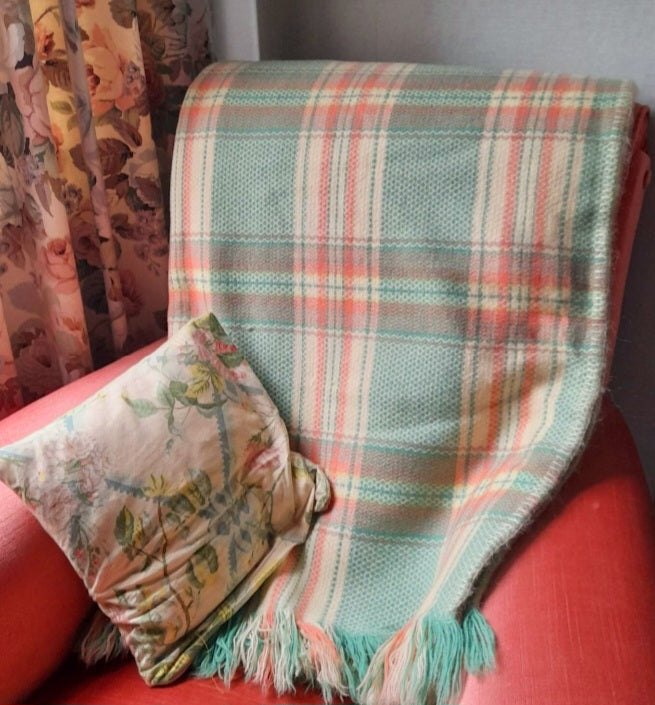 Welsh Blanket, 1950s Vintage Carmarthenshire Bedspread, Pretty Pastel Throw, Made in Wales,  Welsh Gift