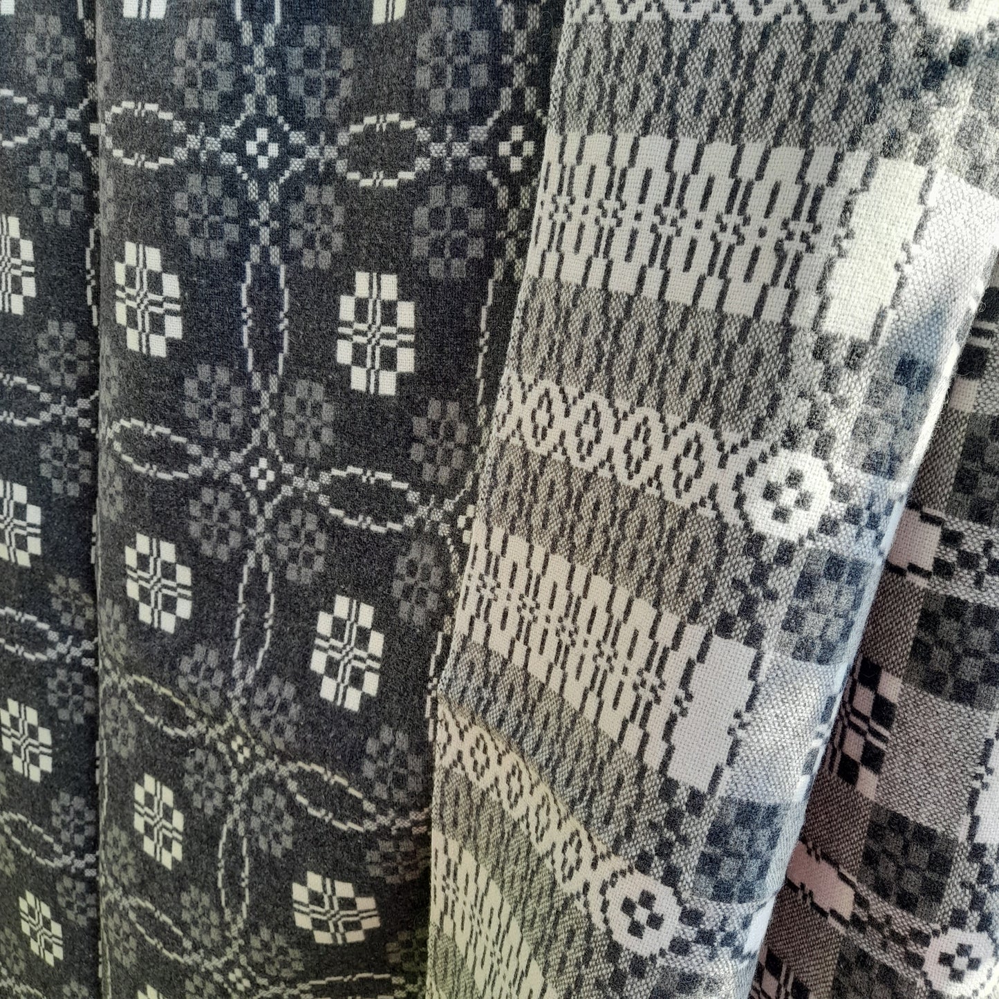 Welsh Tapestry Blanket in Charcoal Light Grey & White Penmachno Peony Design