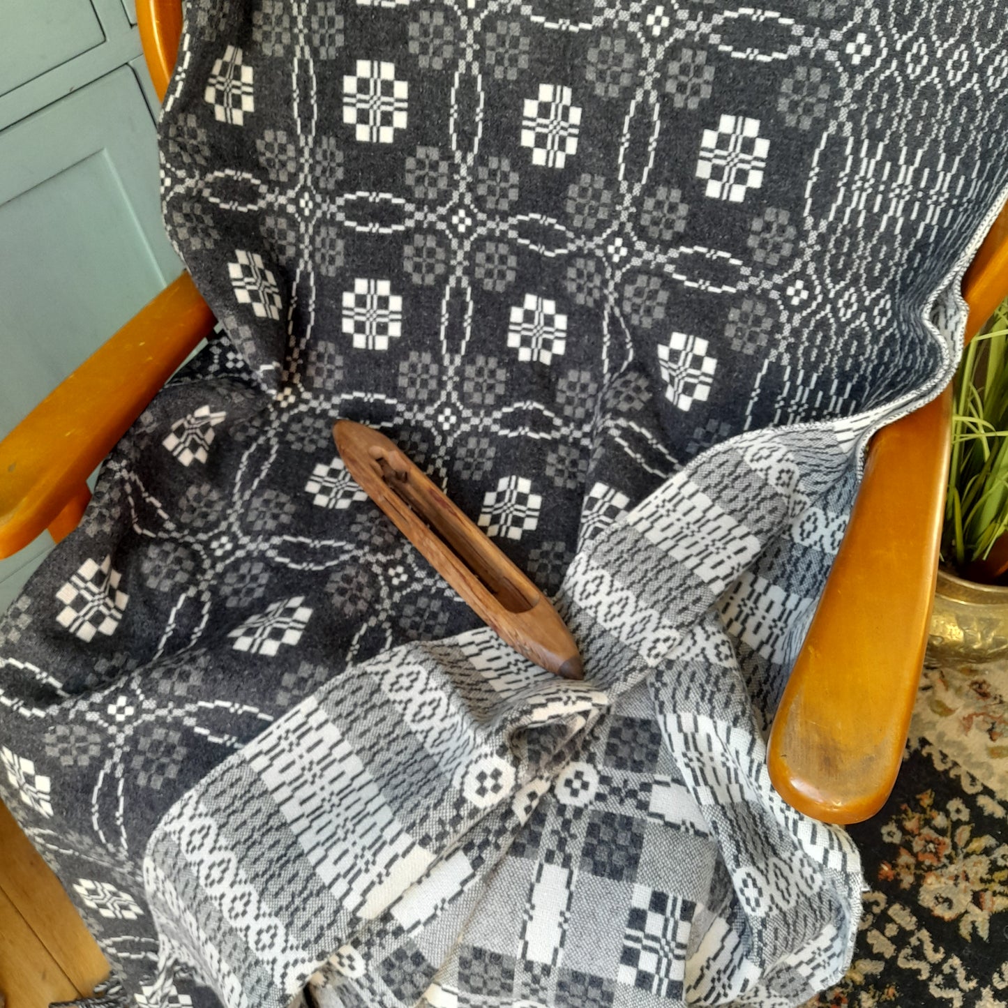 Welsh Tapestry Blanket in Charcoal Light Grey & White Penmachno Peony Design