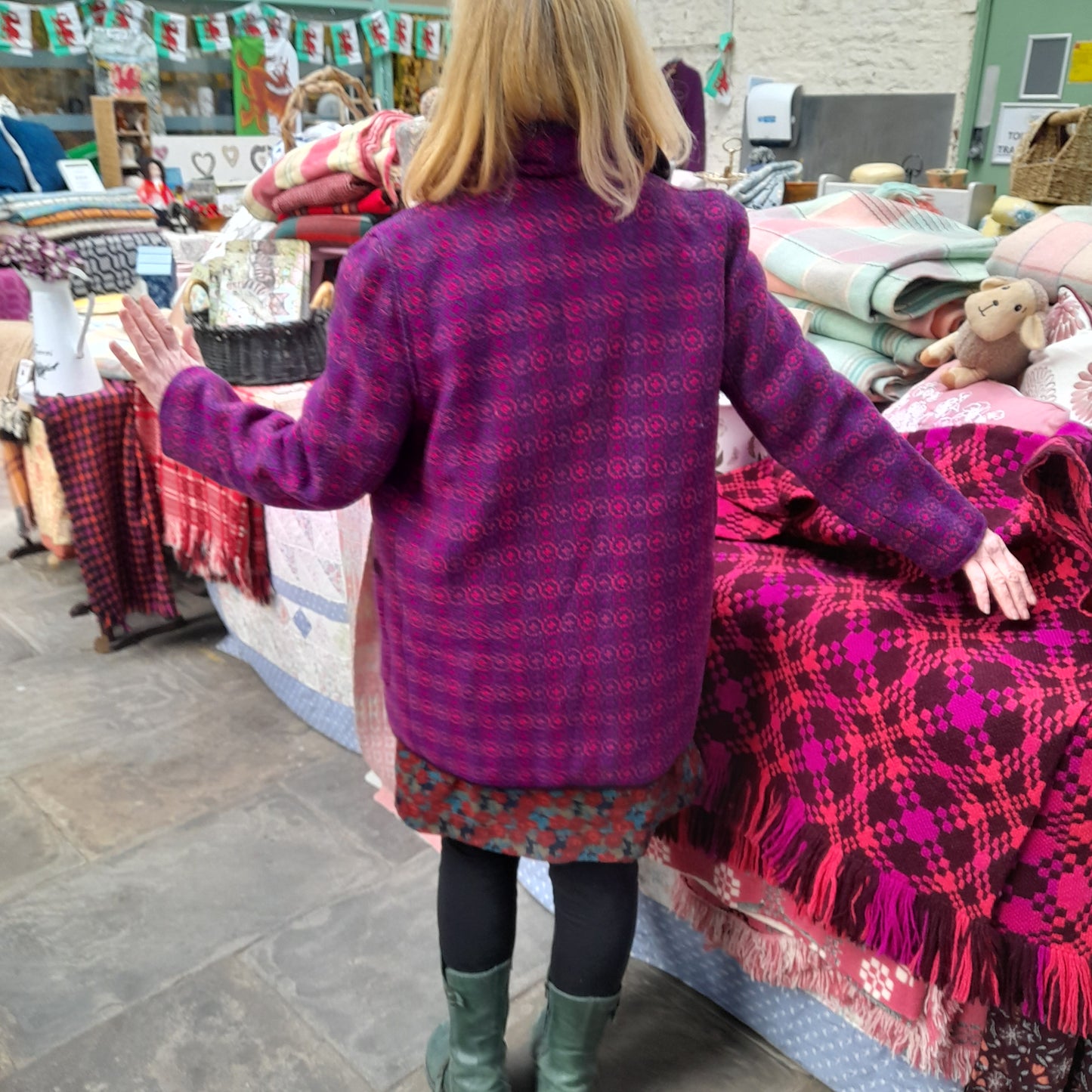 Vintage Welsh Tapestry Pea Coat in Purple & Pink Size 16/18