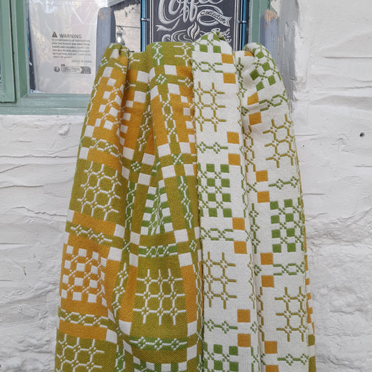 Vintage Welsh Tapestry Blanket in Mustard, Green & Cream by Elfed Woollen Mill King Size