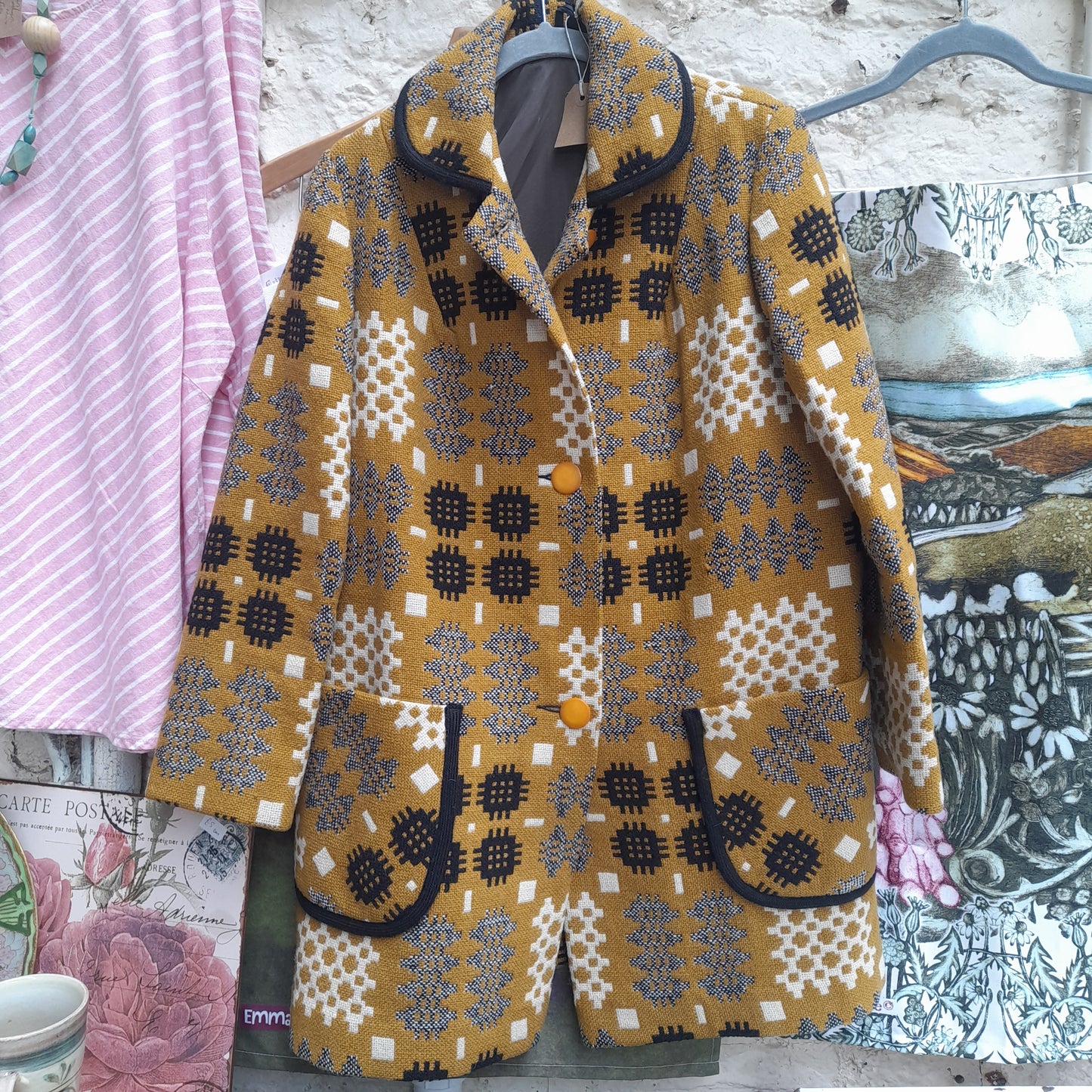 Vintage Welsh Tapestry Coat in Mustard, Black & White Caernarfonshire Design 14/16