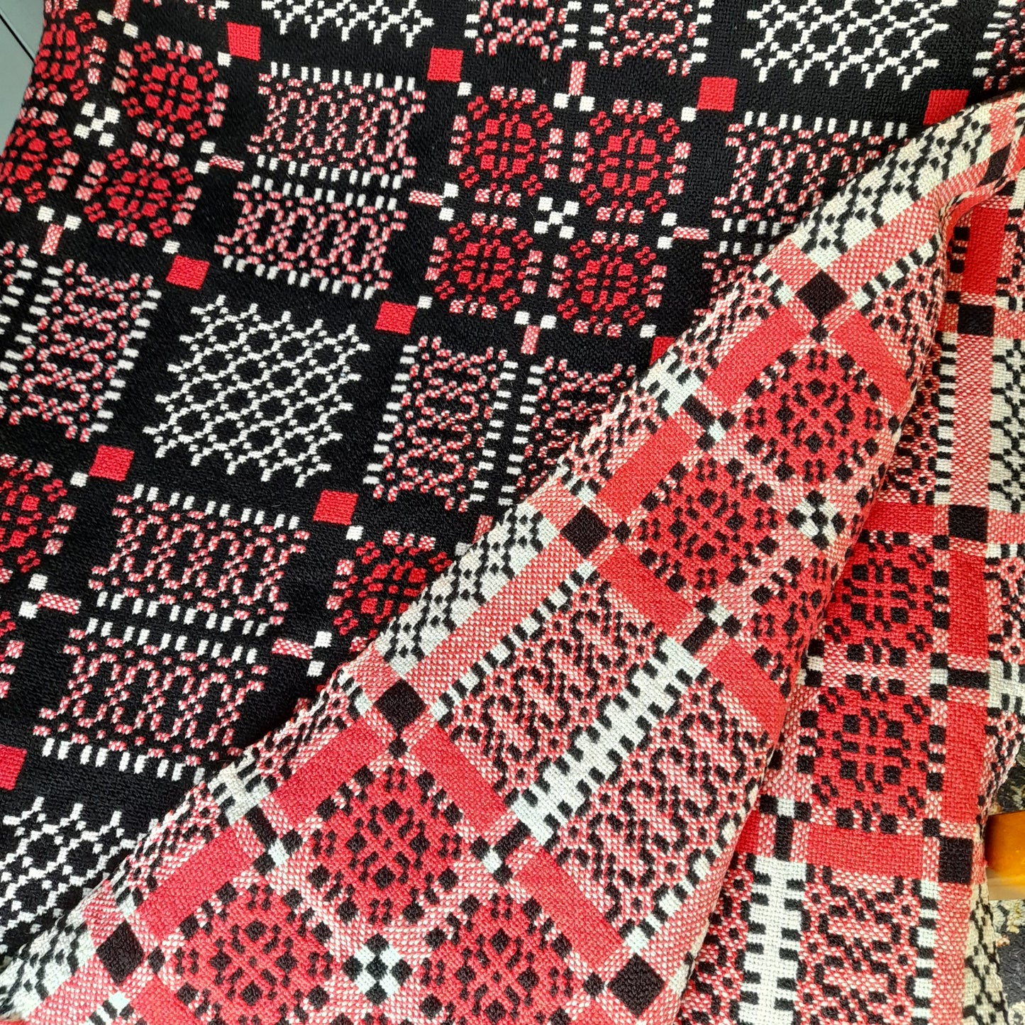 Welsh Tapestry Blanket in Red Black & White Knot Garden by Melin Tregwynt