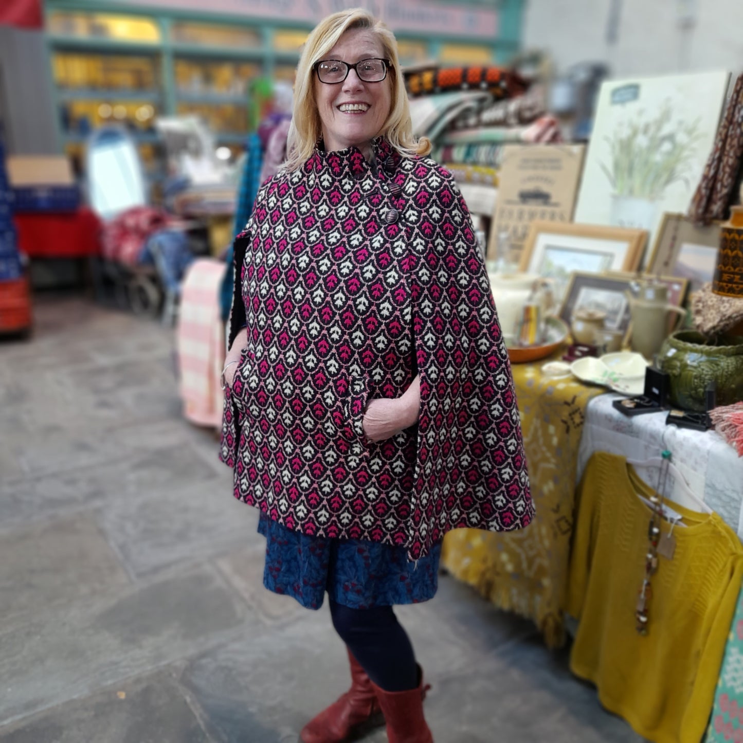 Vintage Welsh Tapestry Cape in Pinky Red, White & Black by Brynkir Mill