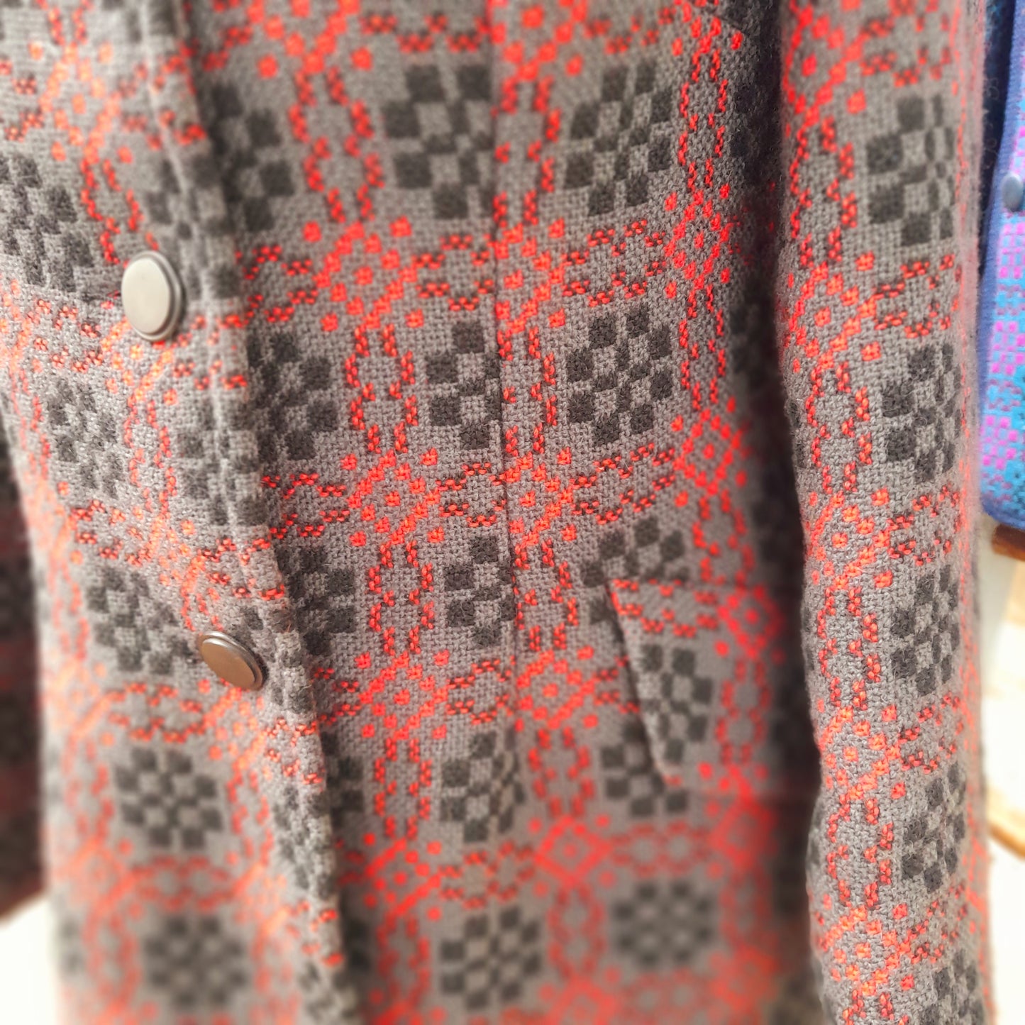 Vintage Welsh Tapestry Tailored Coat/Jacket in Charcoal Grey, Red & Black Size 10/12