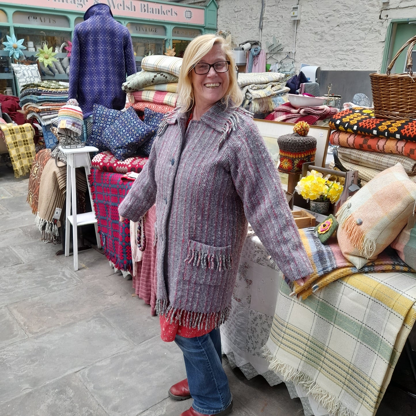 Vintage Welsh Wool Coat by Trefriw Woollen Mill in Purple Grey & Pinks Size 16/18