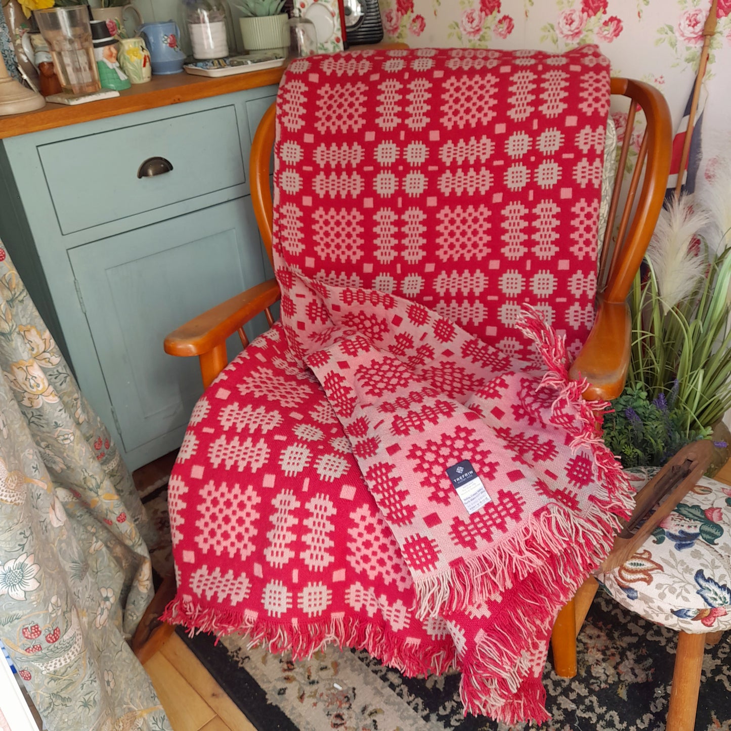 Vintage Welsh Tapestry Blanket in Raspberry Grey & Pink by Trefriw Woollen Mill