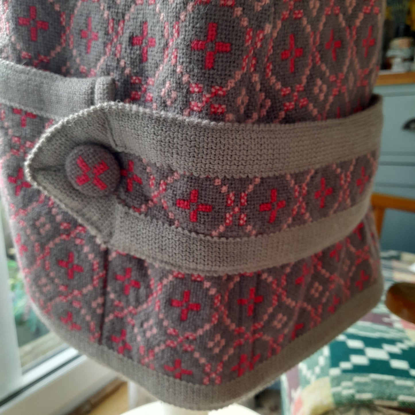 Vintage 1960s Welsh Tapestry Waistcoat in Grey & Pink Size 12/14