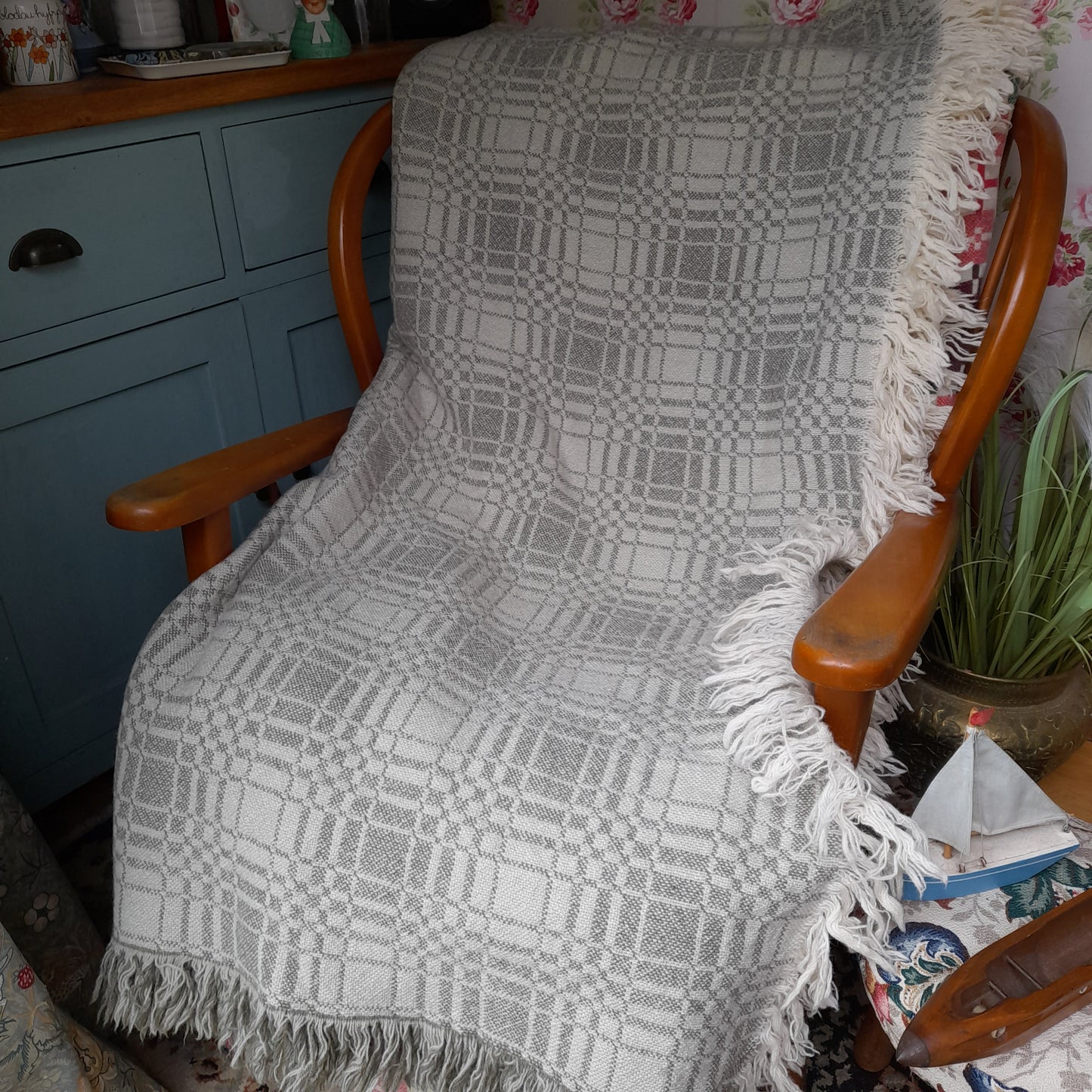 Vintage Welsh Tapestry Blanket in Natural Cream & Grey Wool