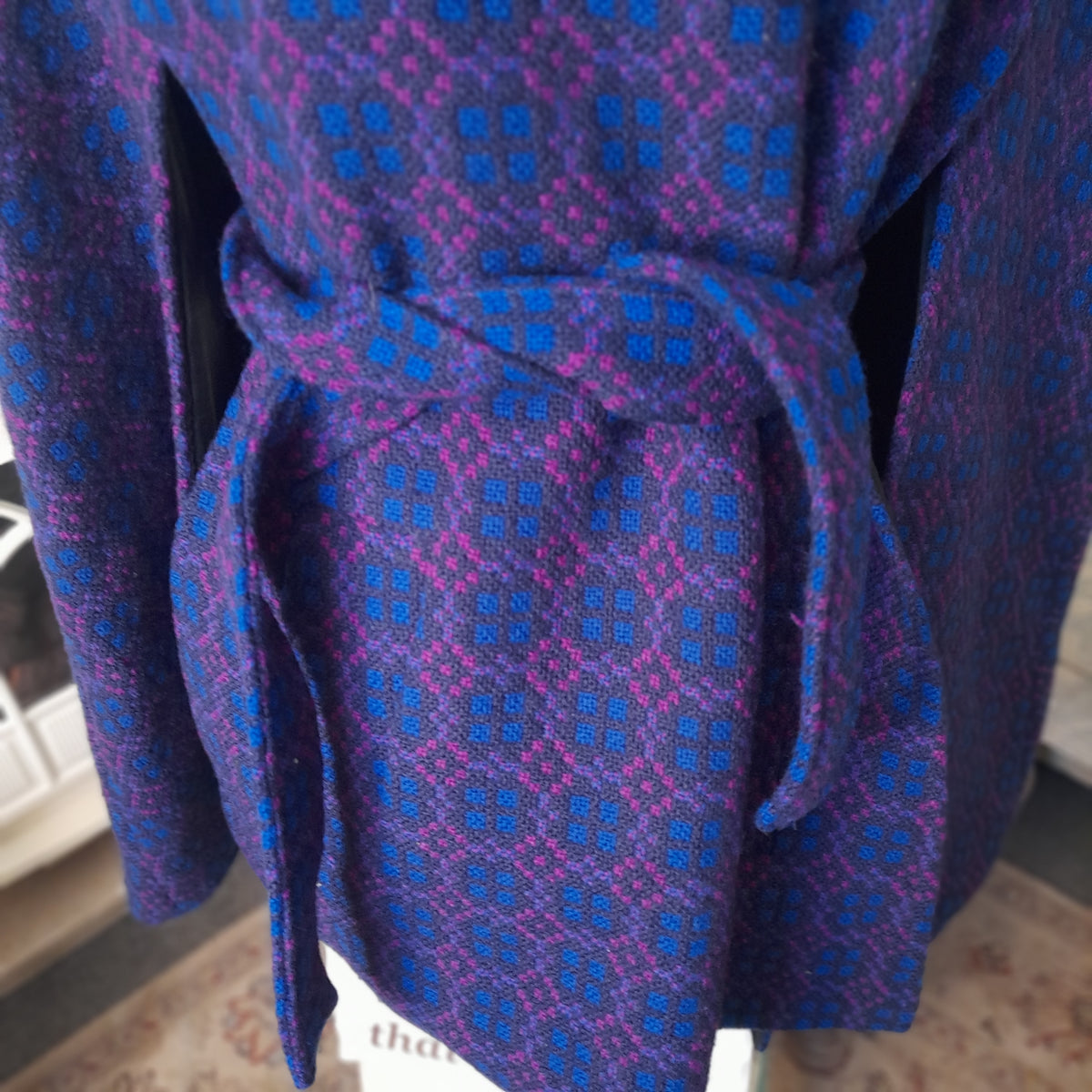Vintage Welsh Tapestry Cape/Poncho in Purple & Pink Size 12/14
