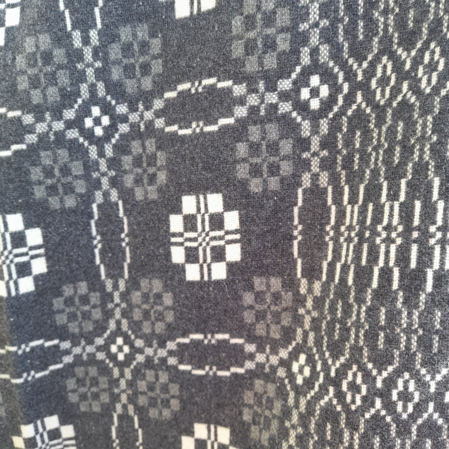 Welsh Tapestry Blanket in Charcoal Light Grey & White Penmachno Peony Design