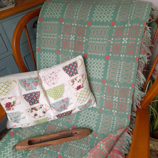 Vintage Welsh Tapestry Blanket Pale Green & Coral Pink in Melin Tregwynt 'Knot Garden' Design