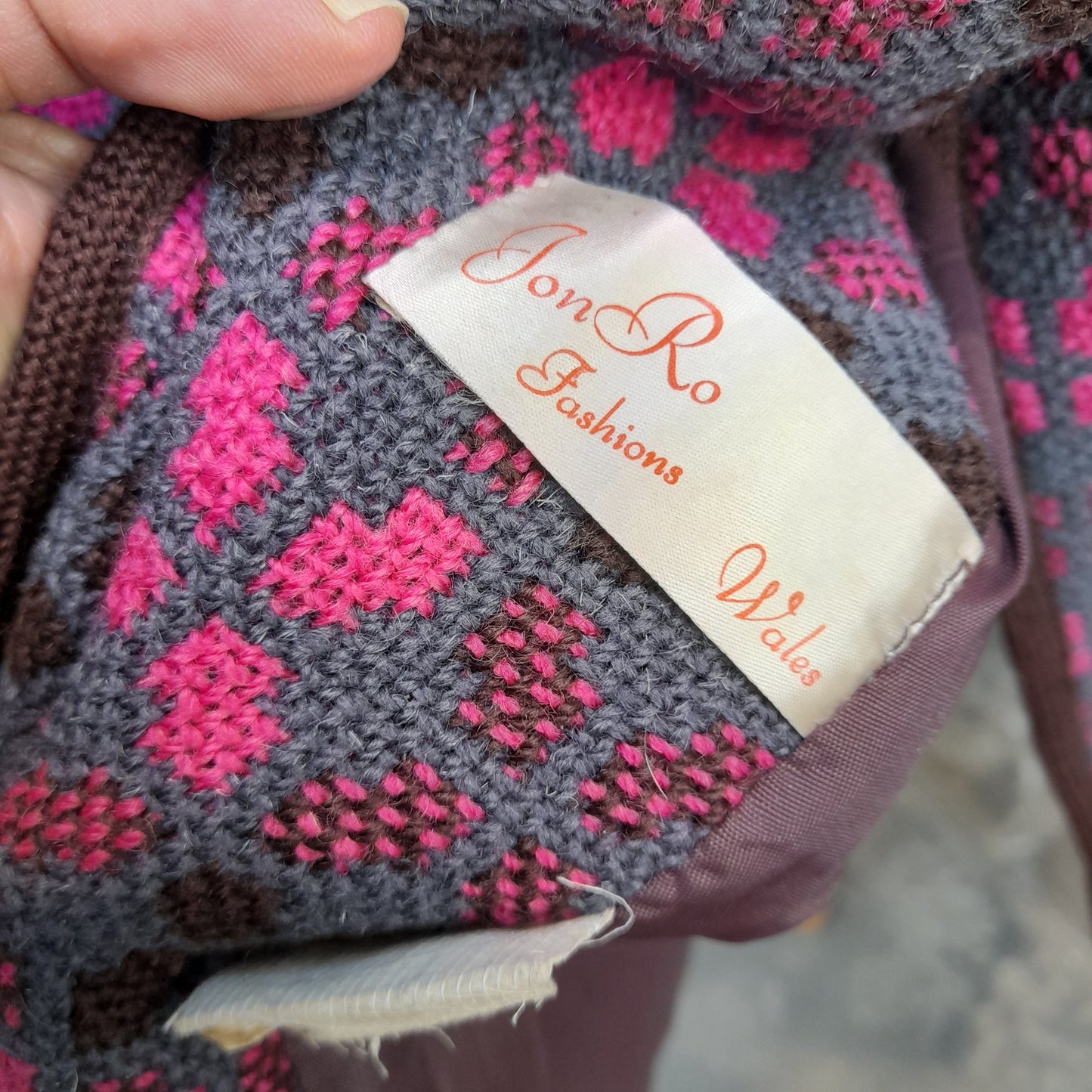 Vintage Full Length Welsh Tapestry Coat in Grey, Pink & Brown Size 14/16