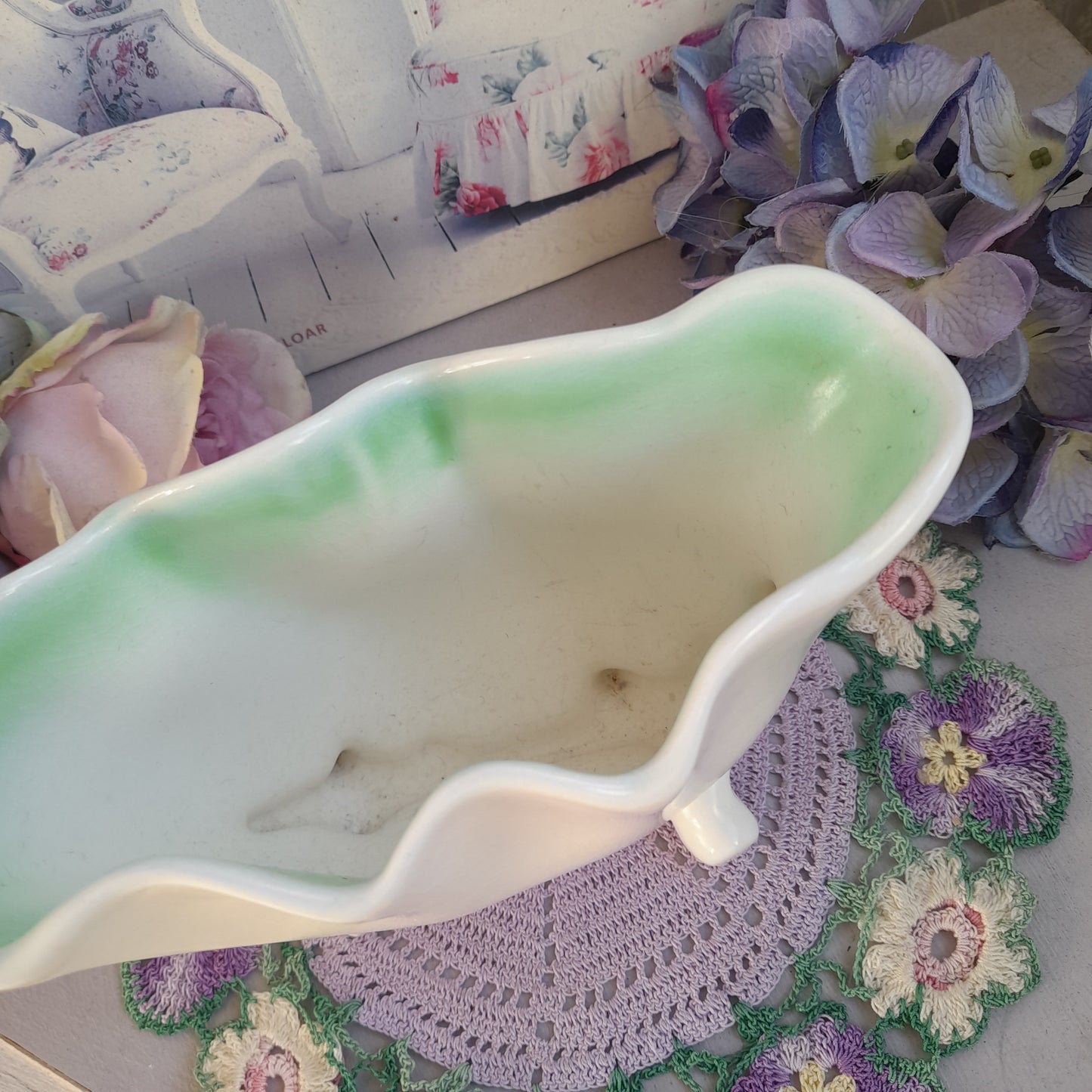 Vintage SylvaC English Rose Planter/Bowl in Pastel Green and White